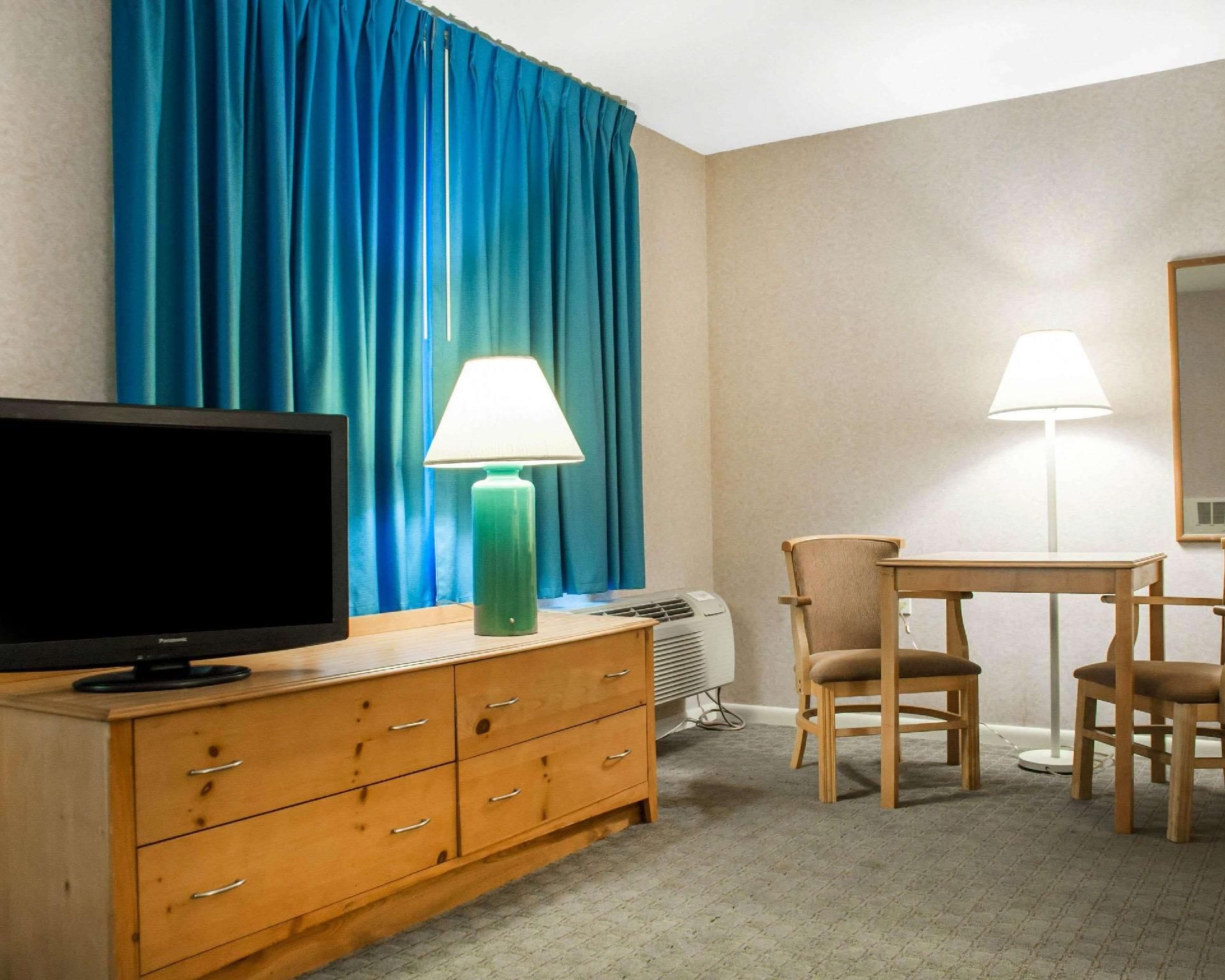 2 Double Beds, Nonsmoking, Accessible