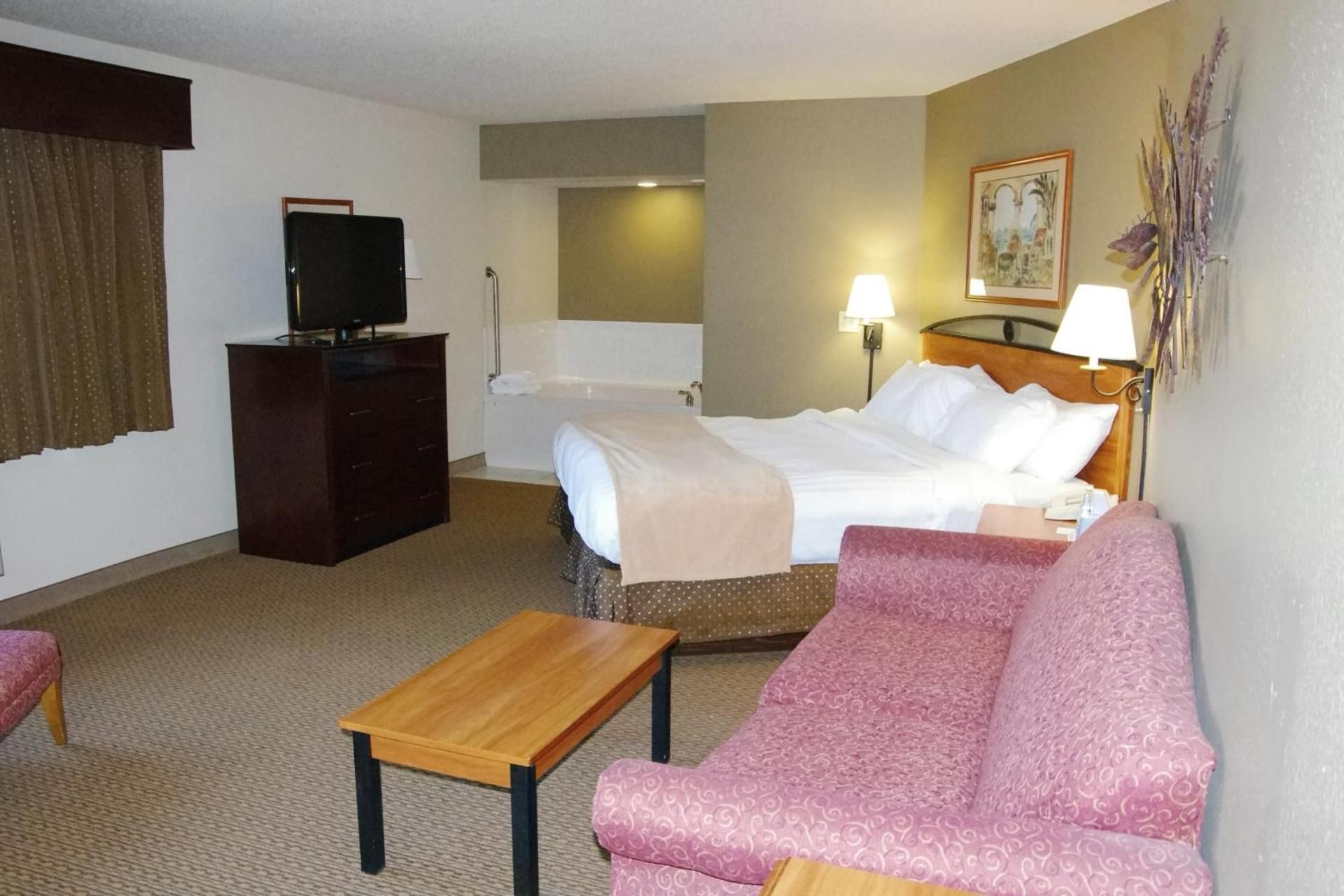 King Studio Suite - Non-Smoking