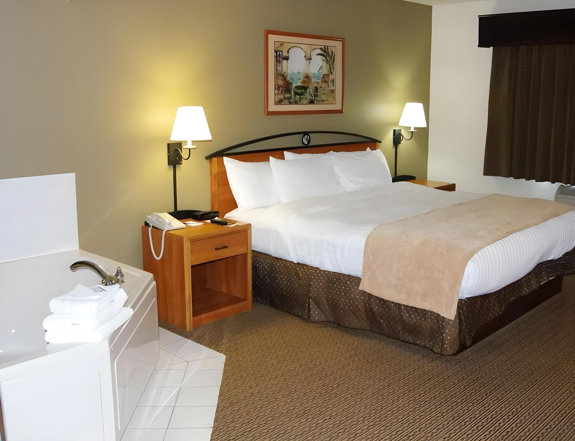 2 Room Superior King Jetted Tub Suite