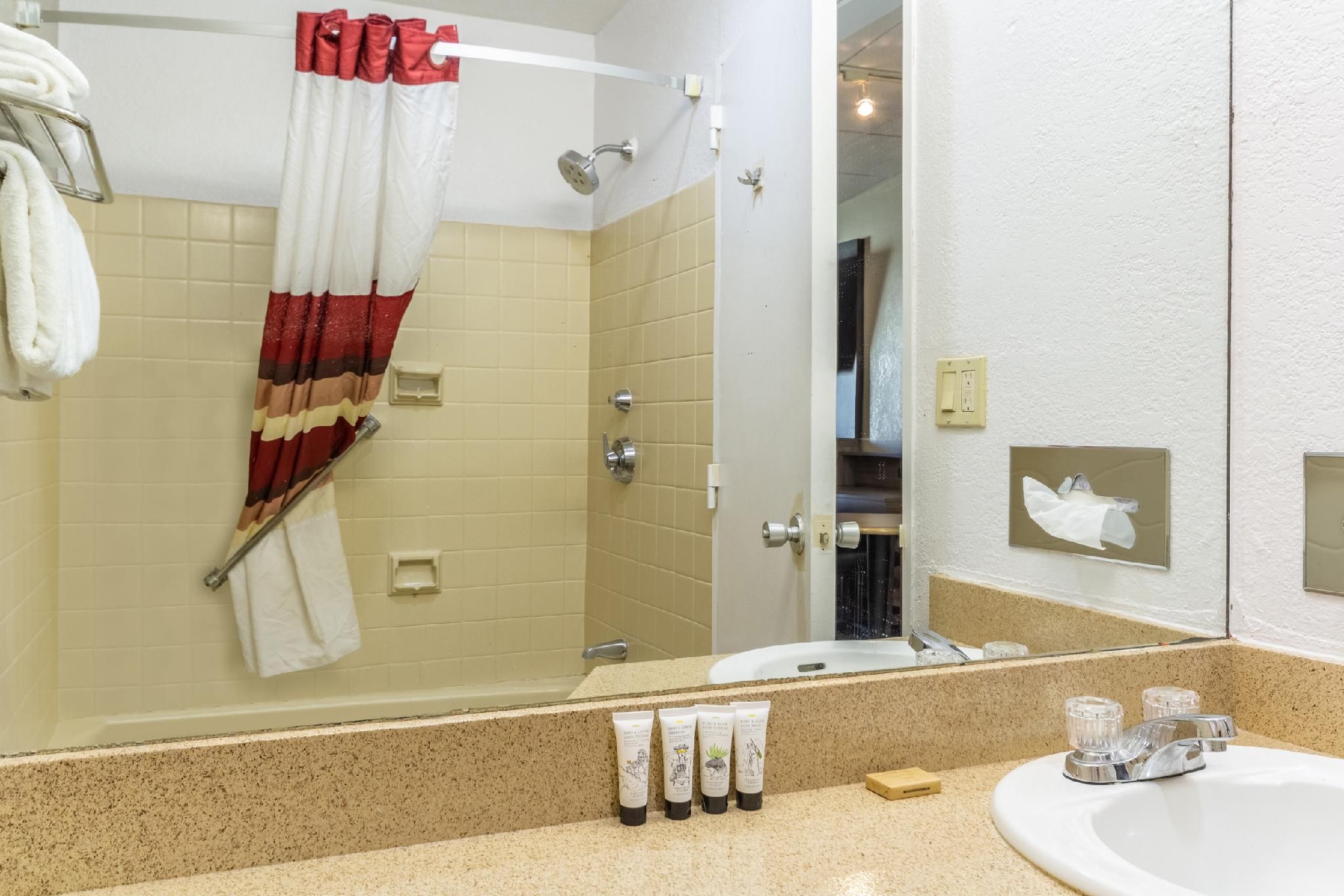 Kitchenette Suite