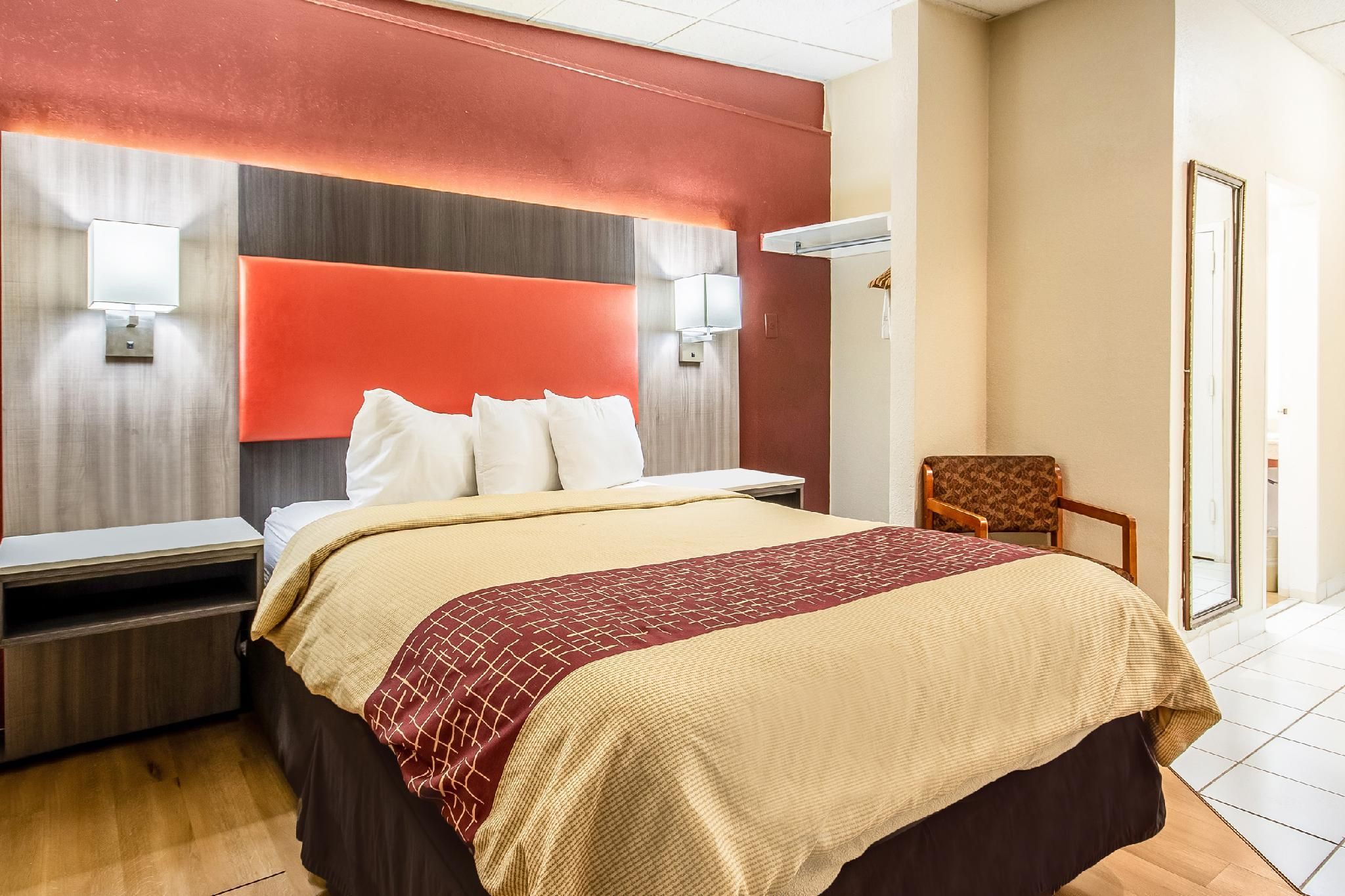Accessible Kitchenette Suite