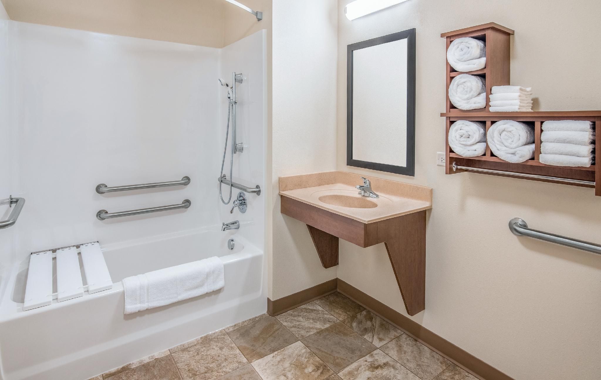 2 Queen Beds Mobility Accessible