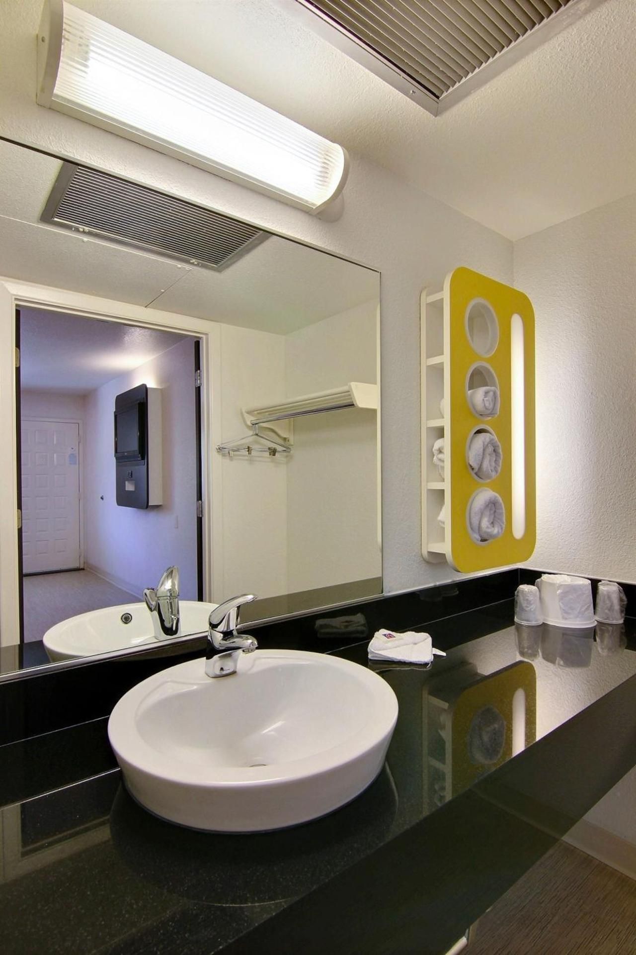 Quadruple Room - Disability Access - Roll in Shower