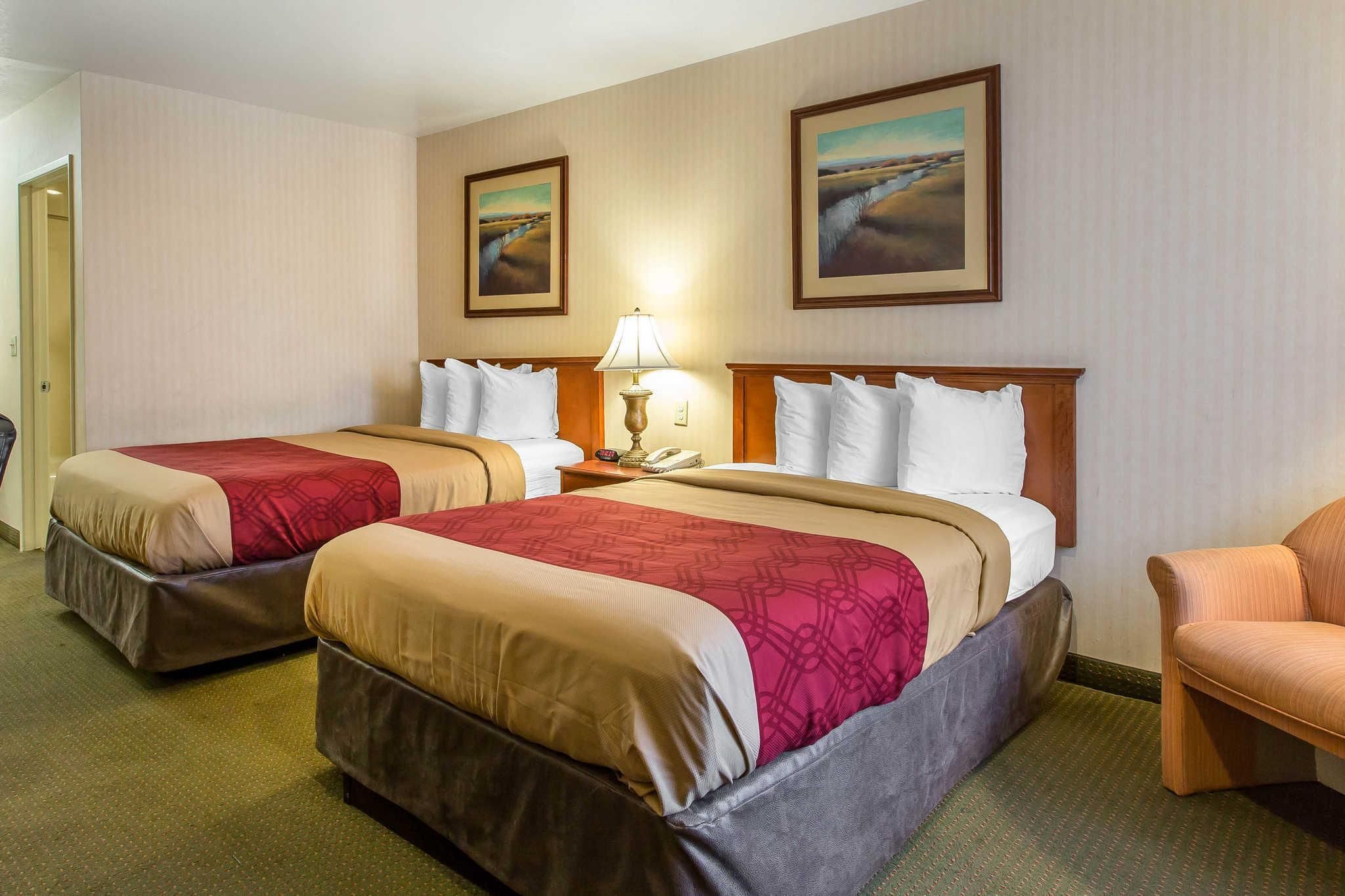 2 Double Beds, Smoking