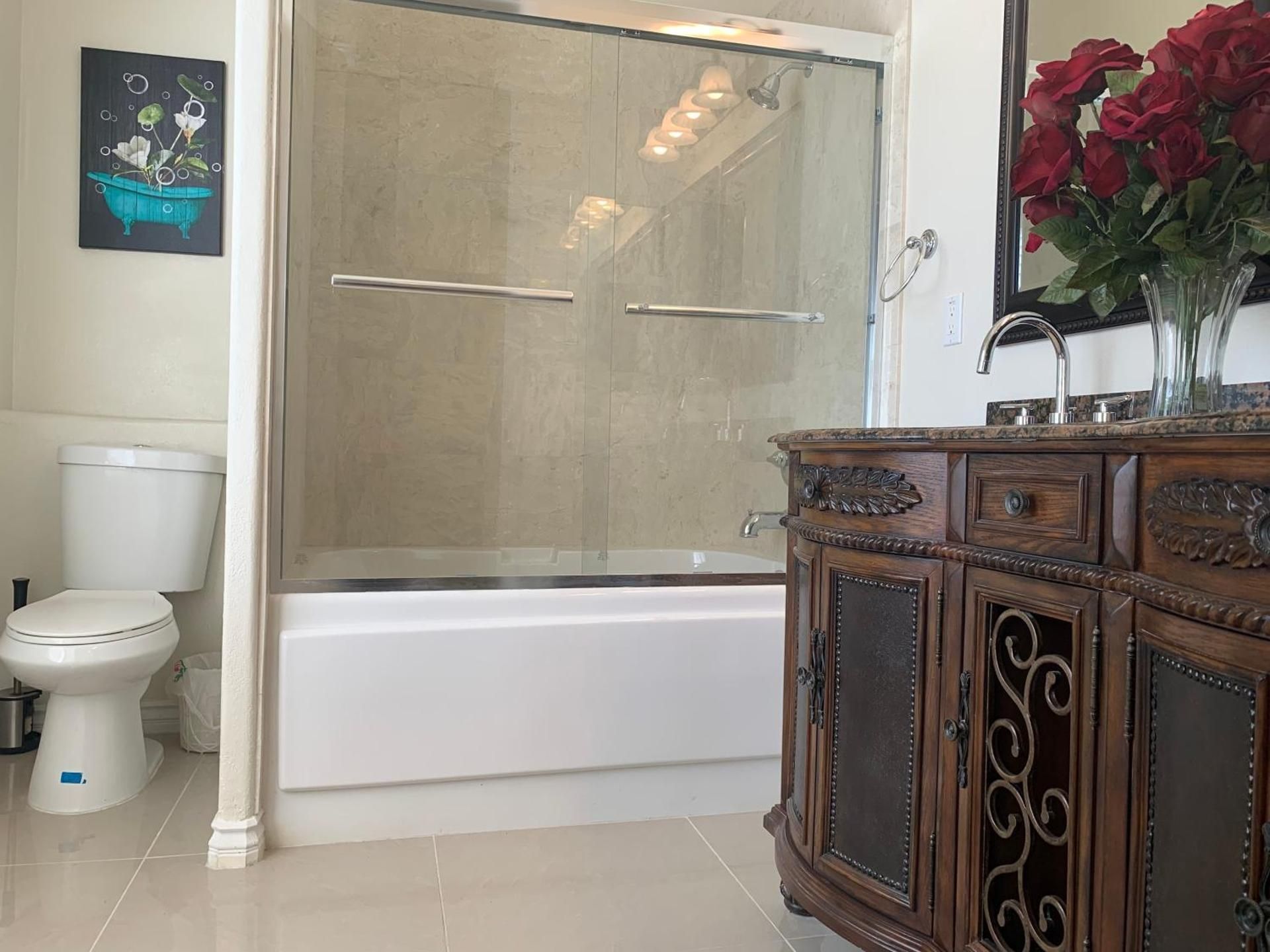 Queen Room with Spa Bath