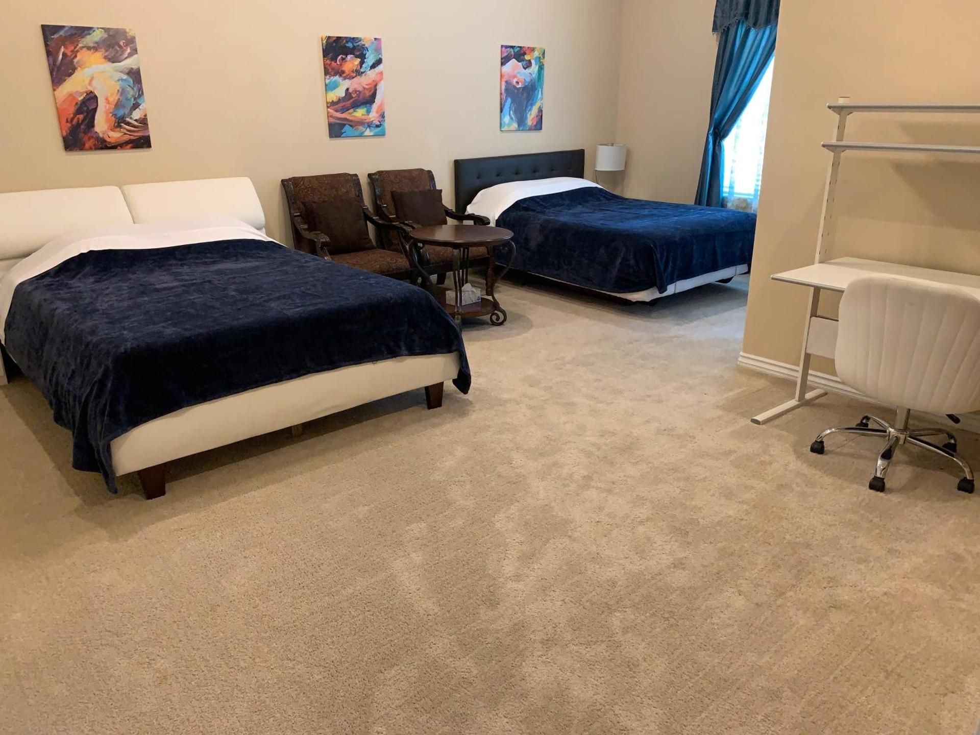 Queen Room with Spa Bath