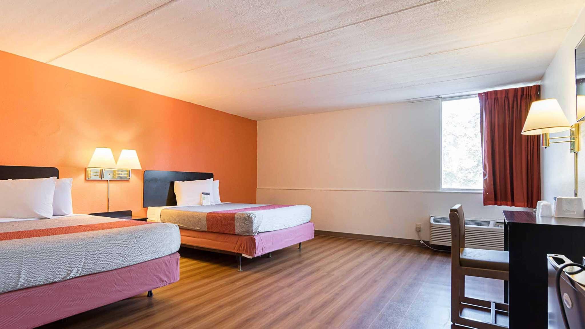 2 Queen Beds | Non-Smoking, Micfridge