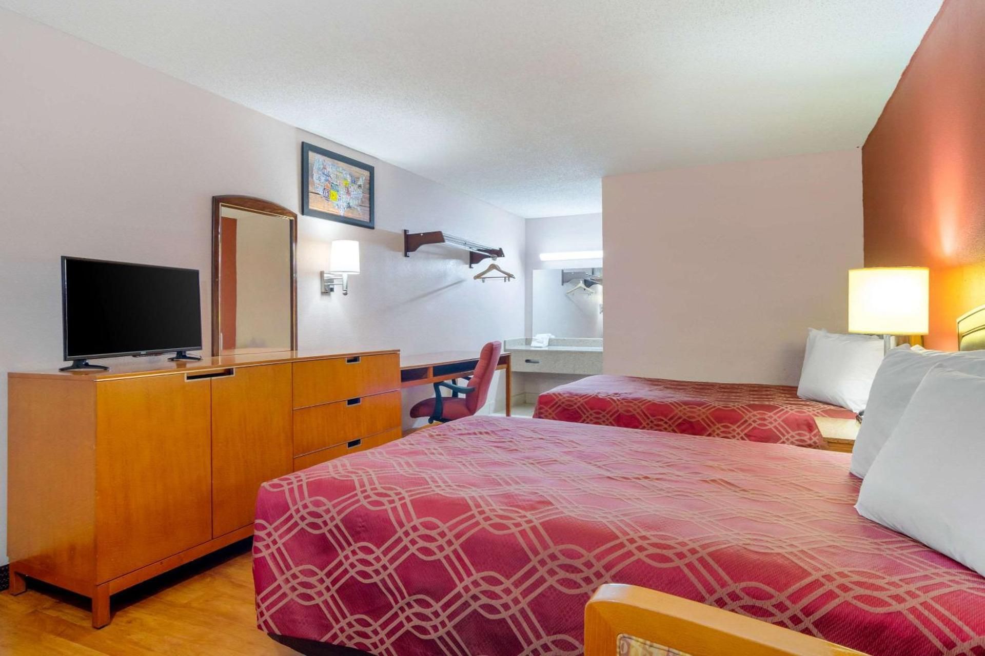 Double Room with Two Double Beds - Non-Smoking