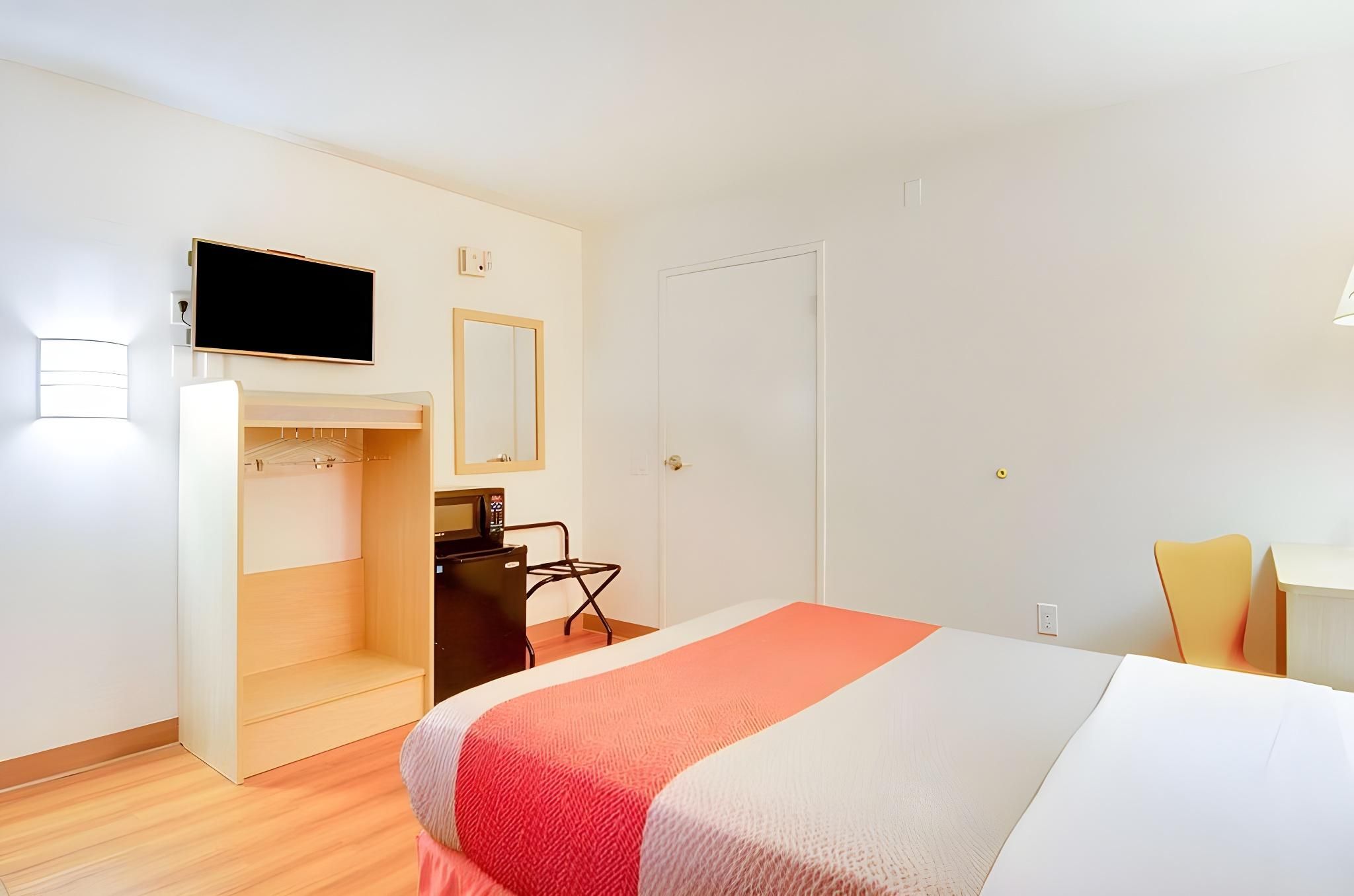 Double Room - Disability Access - Non-Smoking