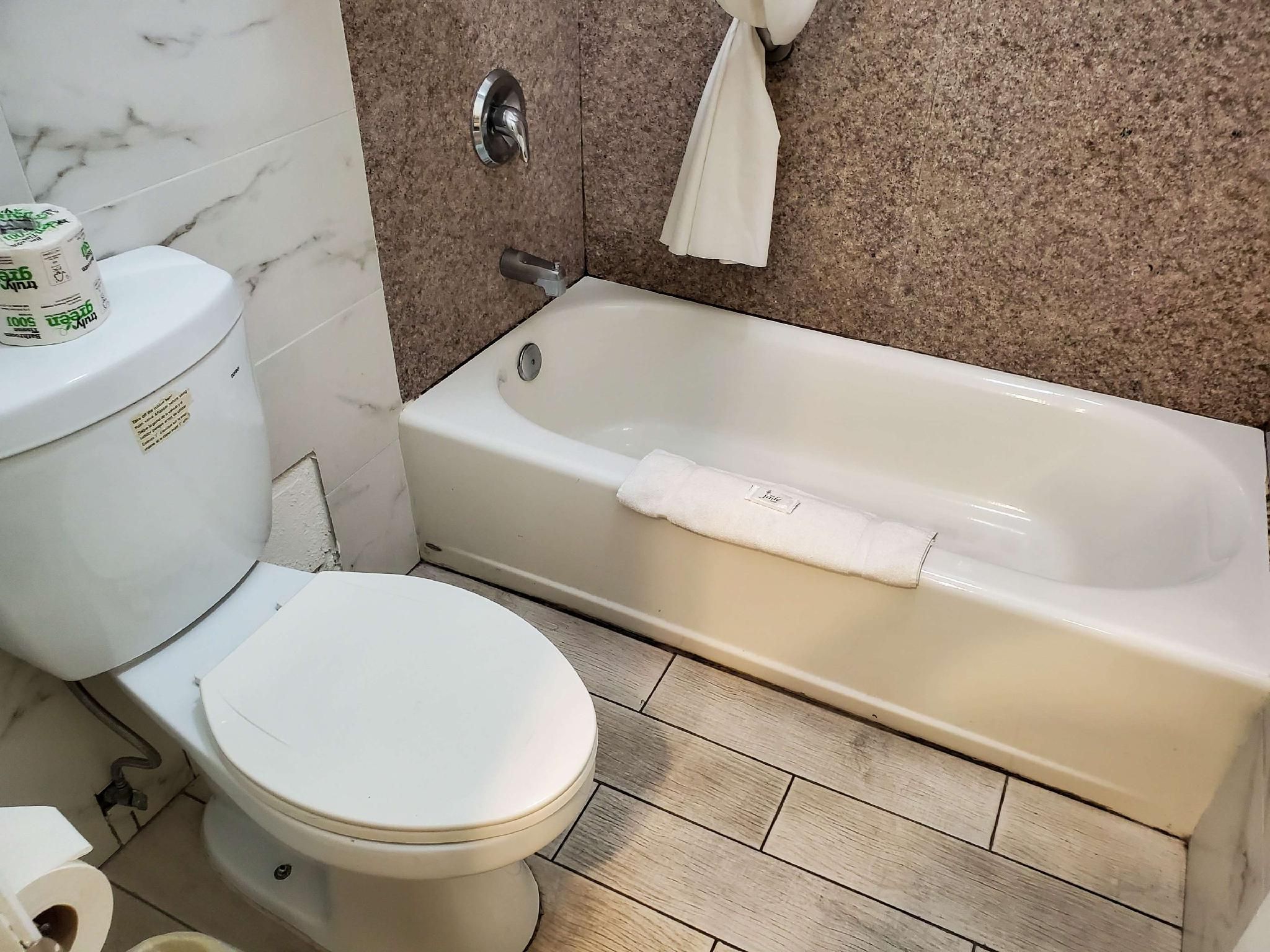 2 Queen Beds | Non-Smoking, Kitchen