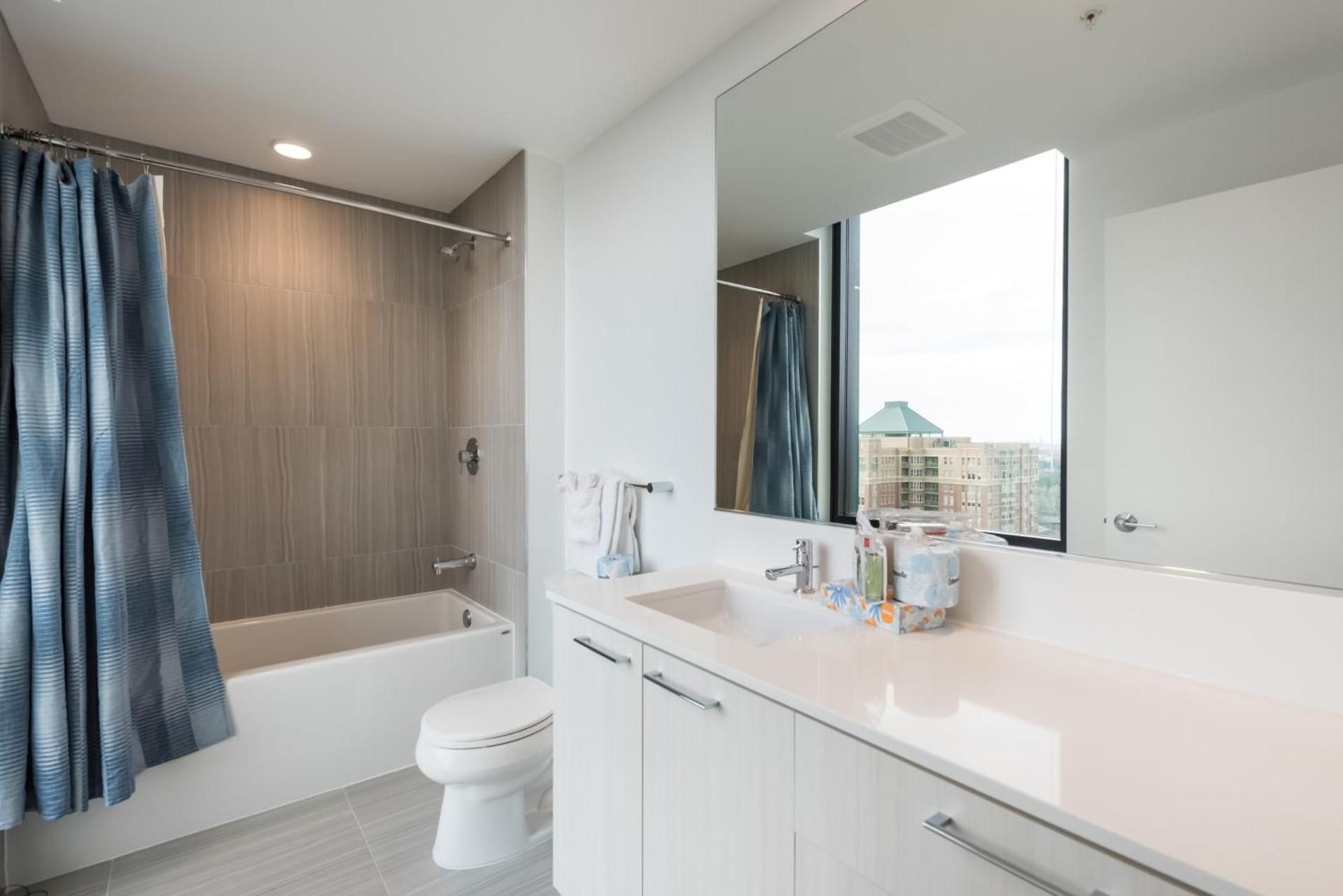 Luxury Three Bedroom Apartment