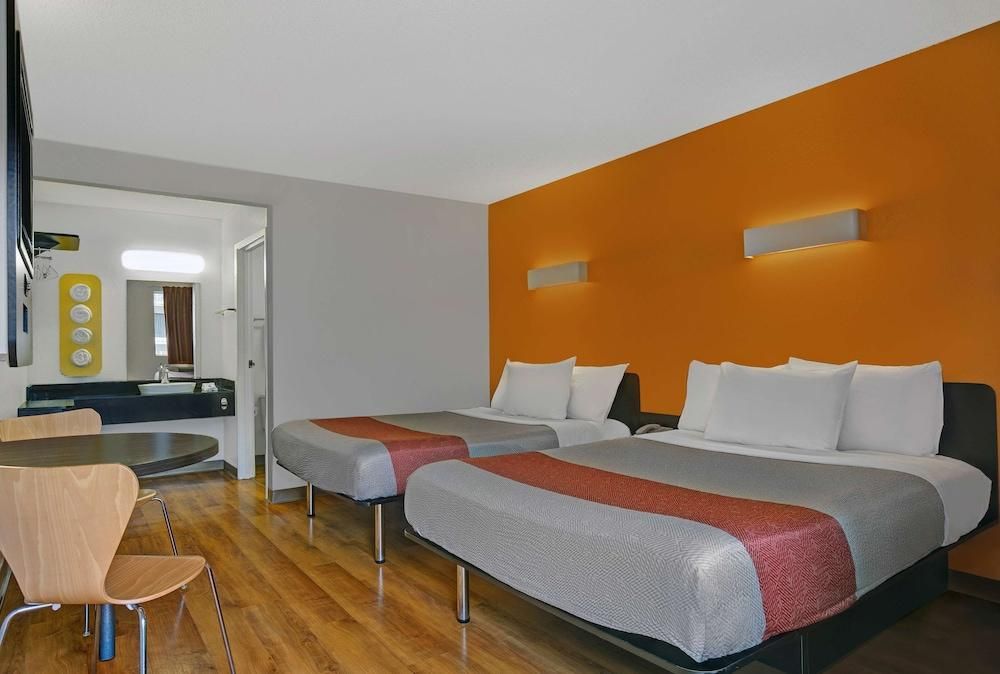 2 Queen Beds Accessible Room Non Smoking
