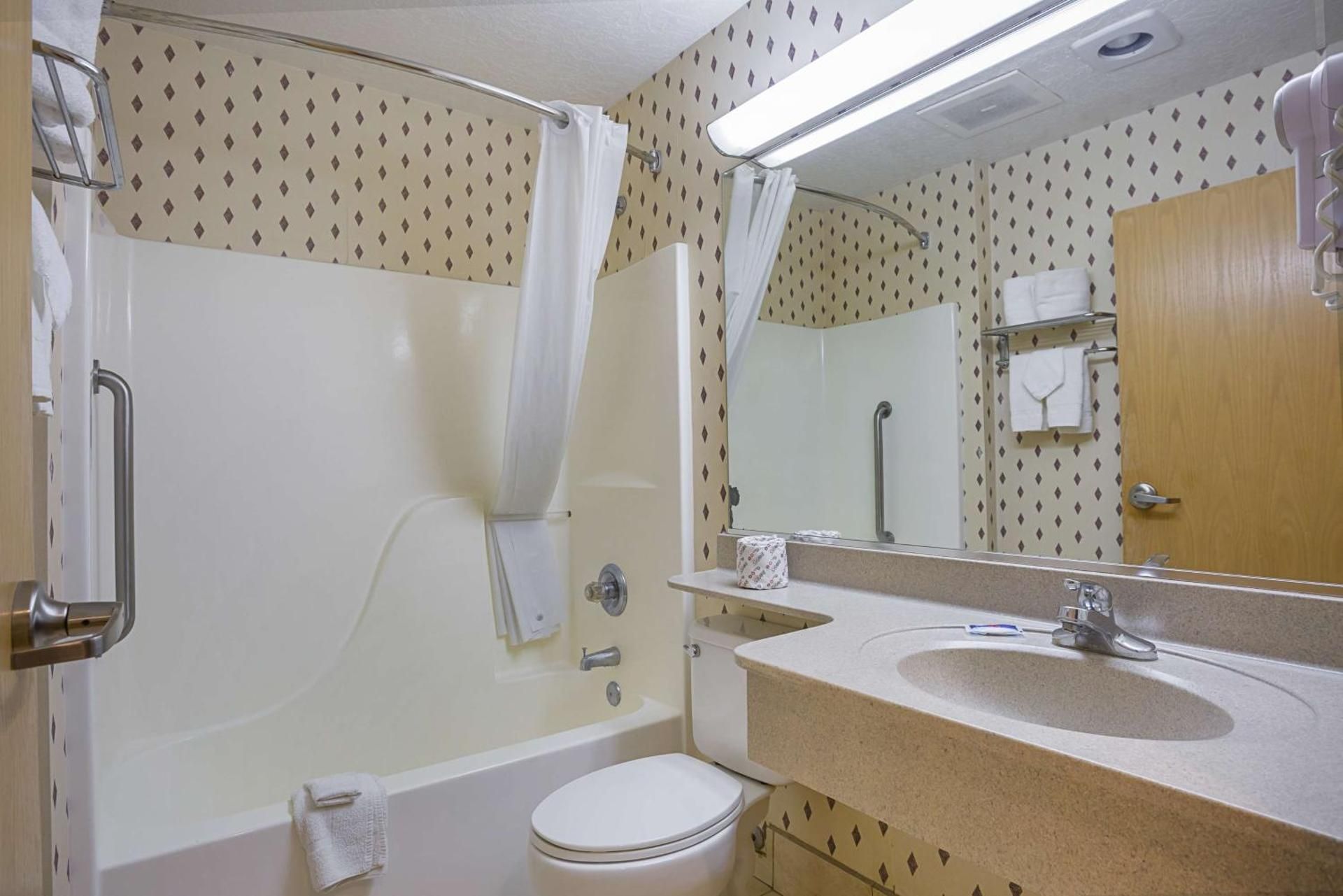 Motel 6 Bernalillo, NM Queen Room - Disability Access - Non-Smoking 2