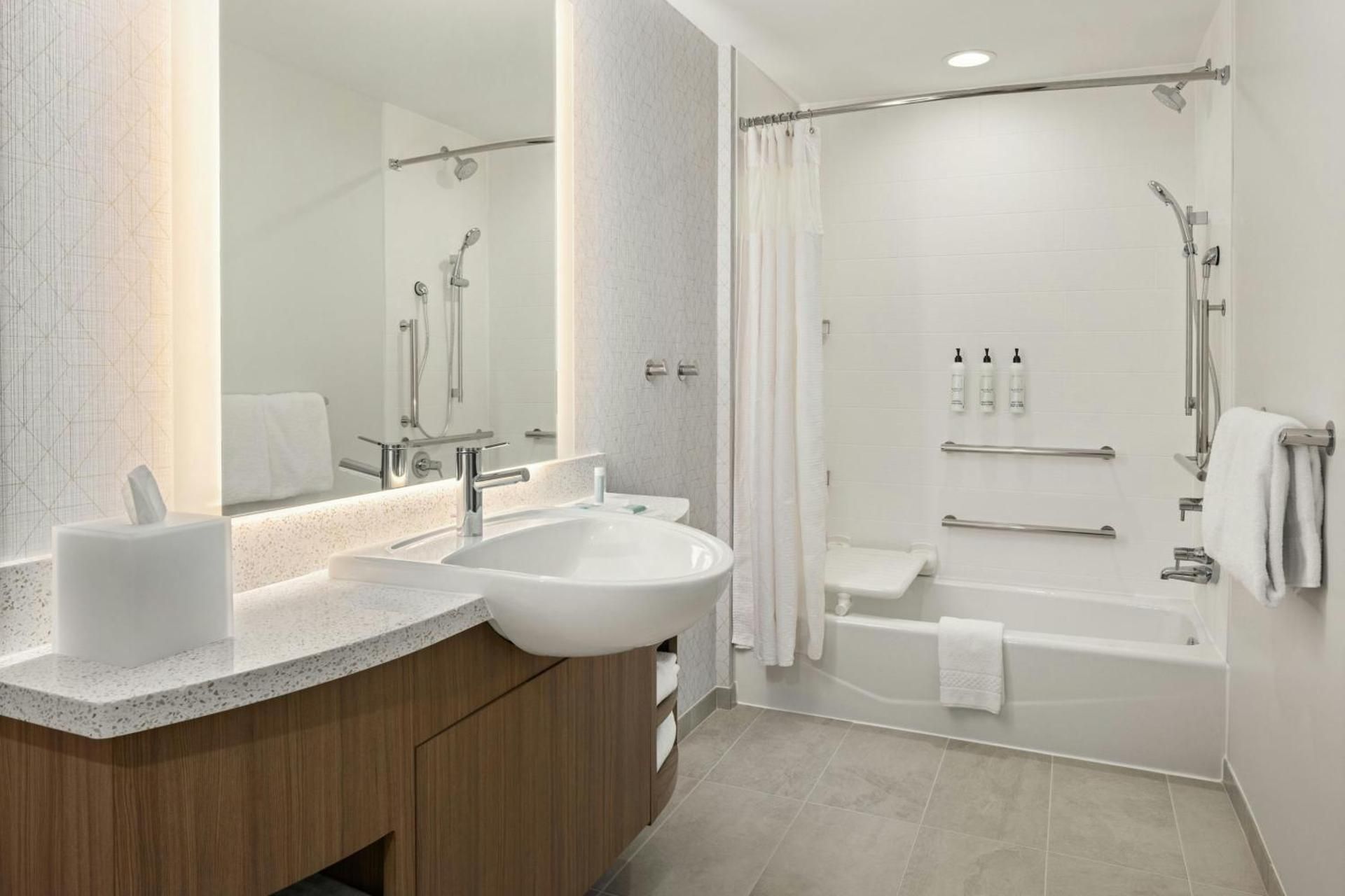 SpringHill Suites by Marriott Bettendorf Studio Suite with Two Queen Beds, Sofa Bed and Tub - Mobility Accessible 3