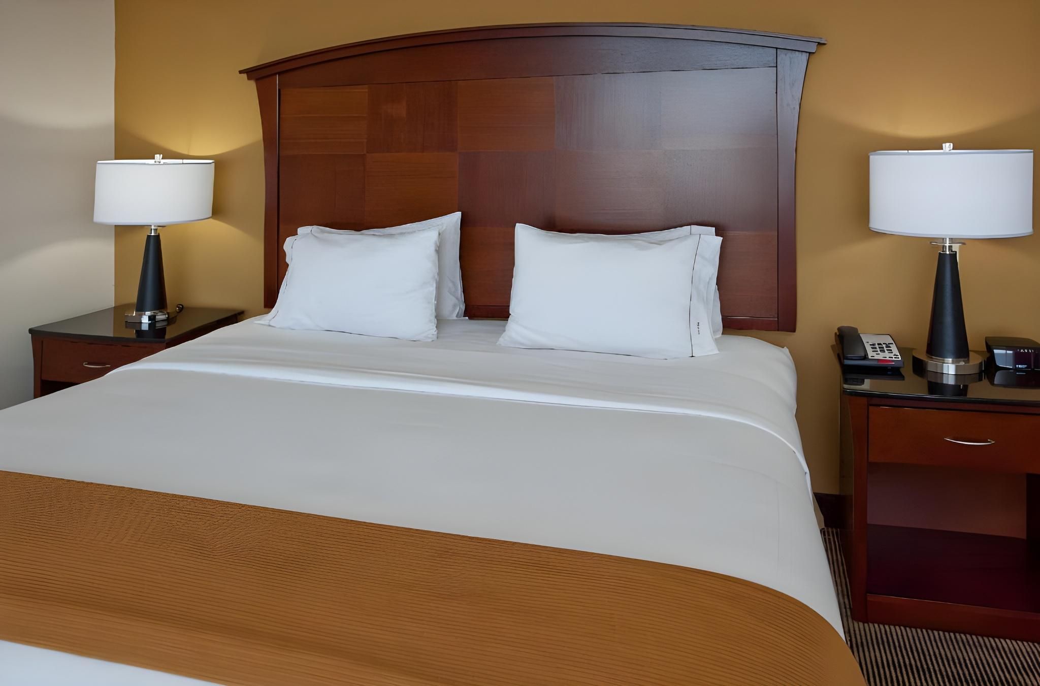 Holiday Inn Express Hotel & Suites Austin South - Buda By IHG 1 King Bed Leisure Non-Smoking