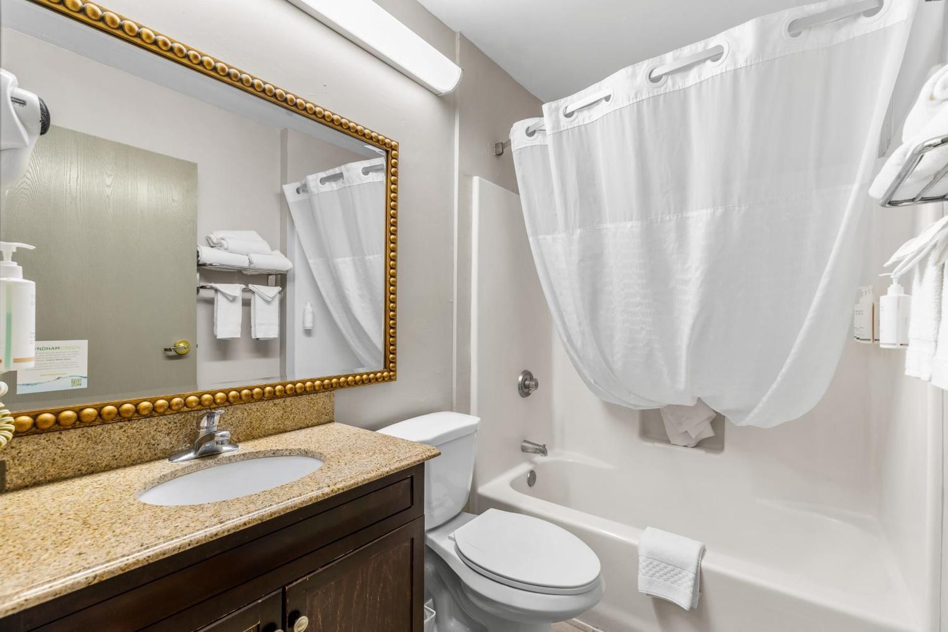 1 Queen Bed, Non-Smoking