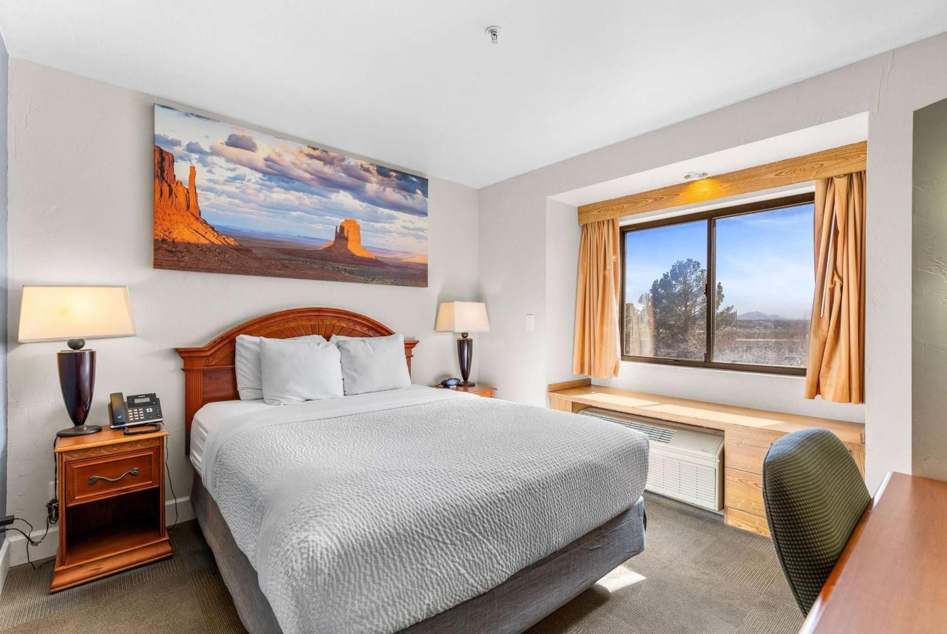 1 Queen Bed, Non-Smoking