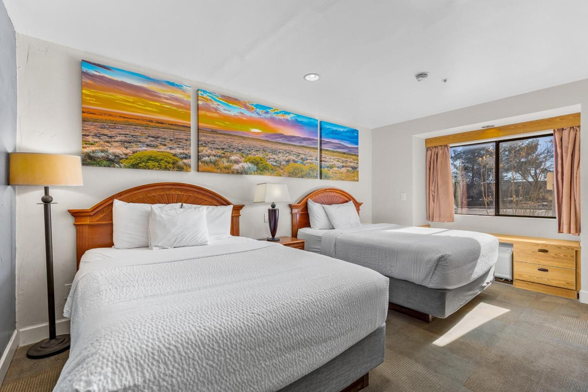 2 Queen Beds, One-Bedroom Suite, Non-Smoking