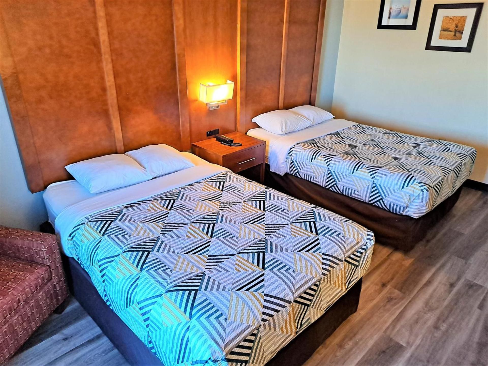 Studio 6 Suites Catonsville, MD – Baltimore West 2 Full Beds | Non-Smoking, Micfridge