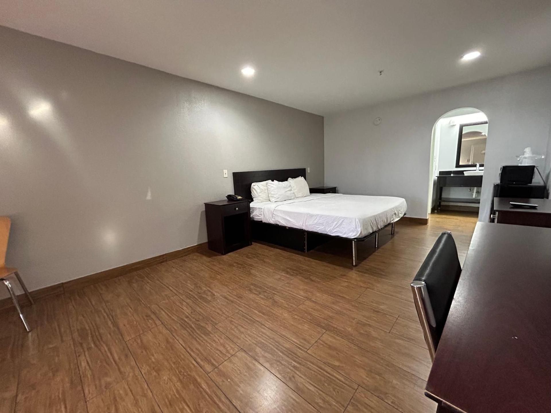 King Room - Disability Access