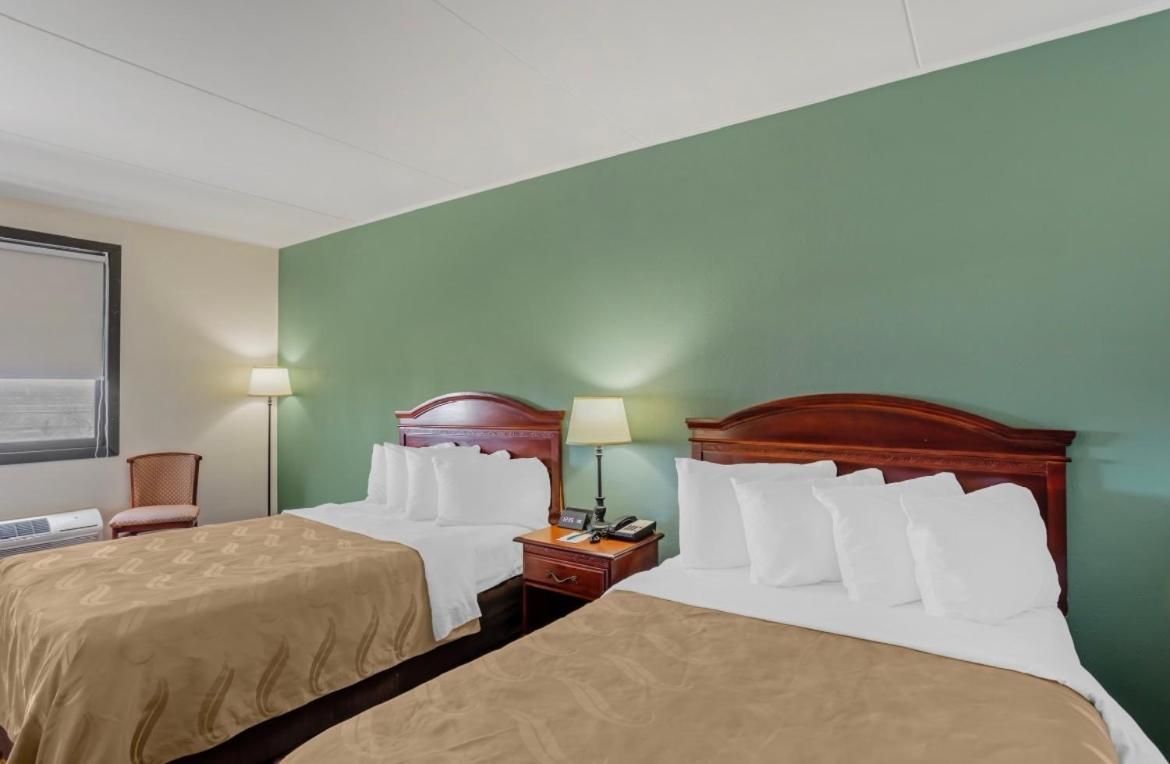 Double Room with Two Double Beds - Accessible/Non Smoking