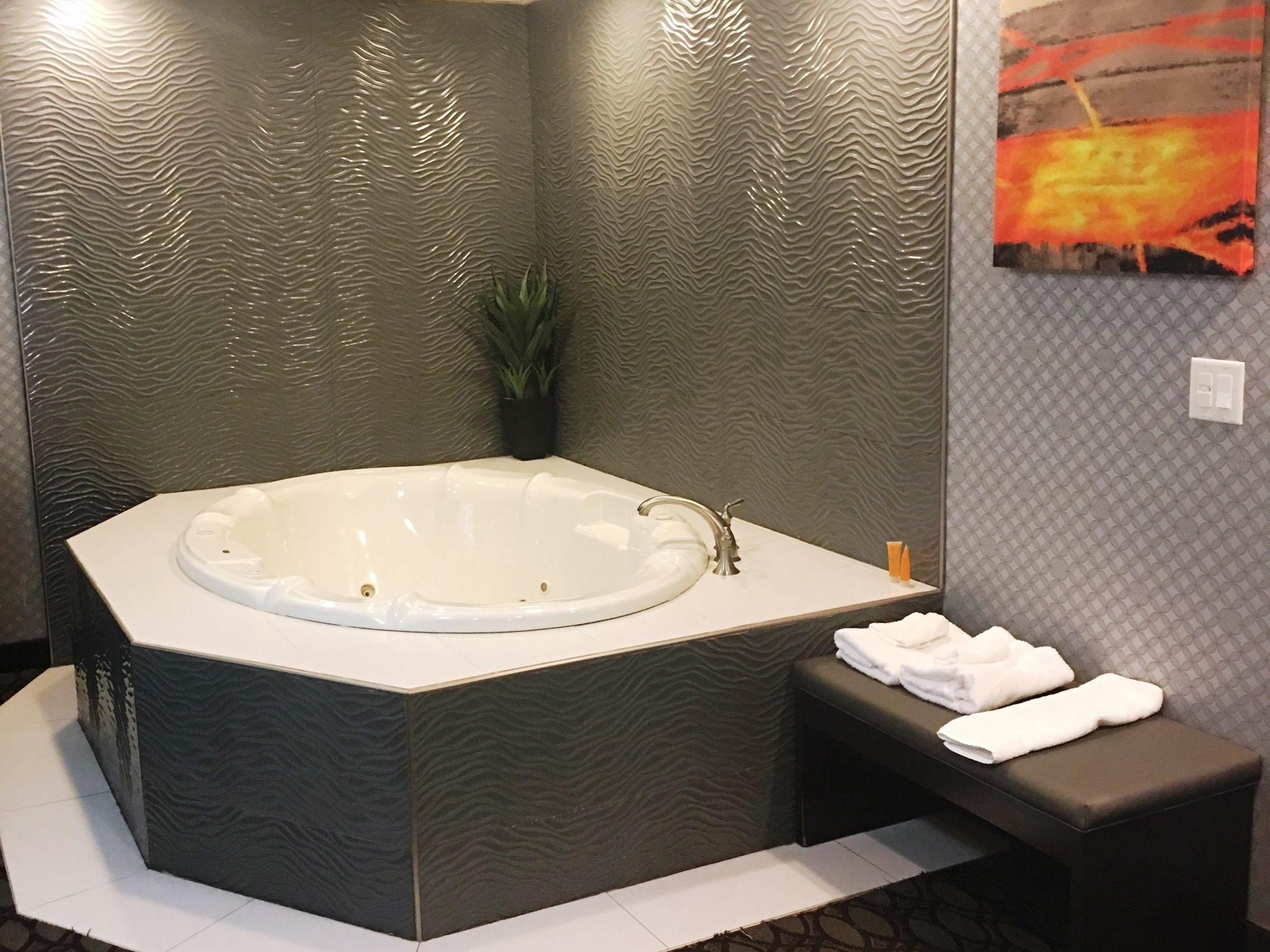 (2QBS) 2 Queen Beds Smoking