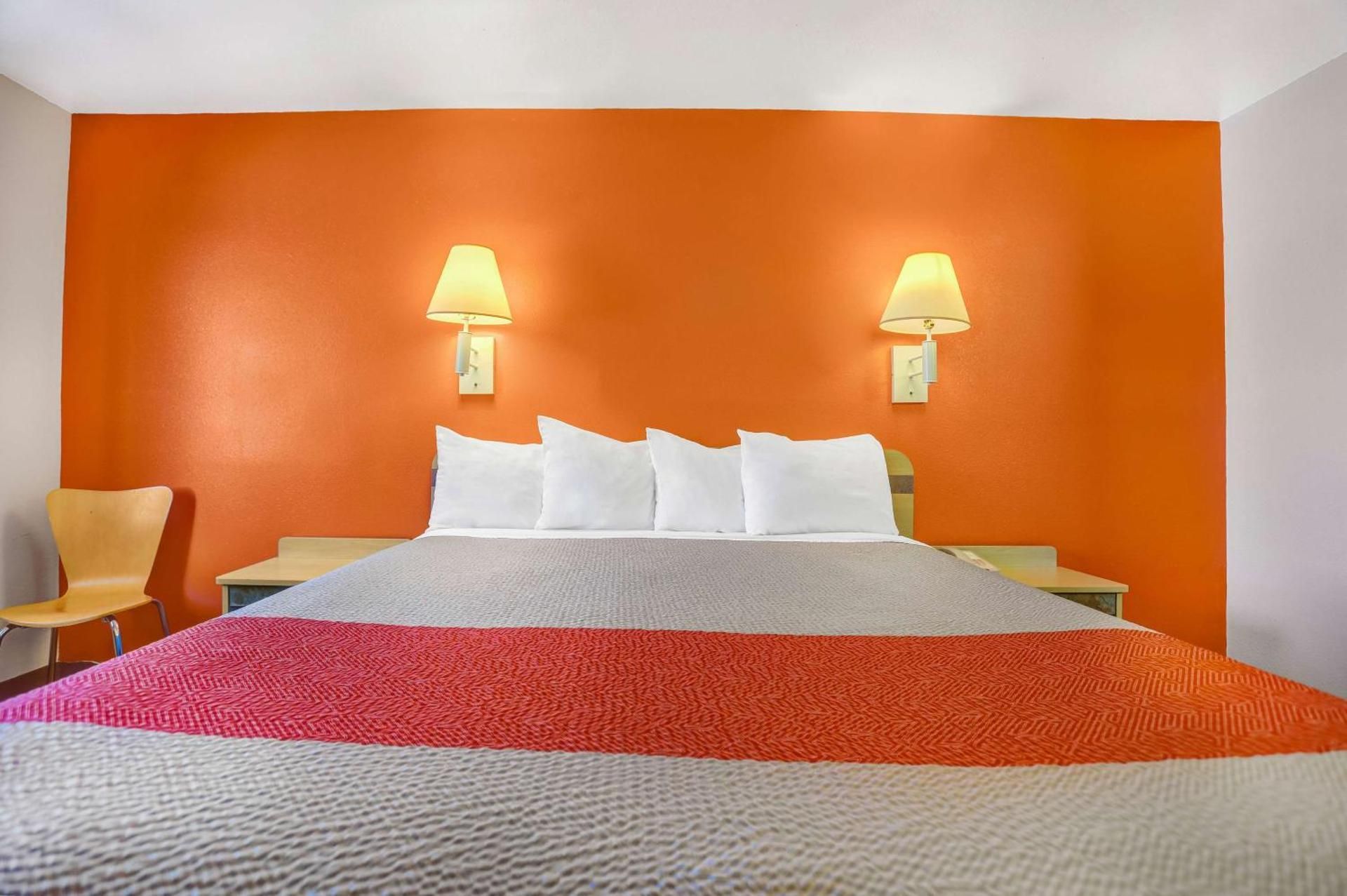 King Room - Non-Smoking