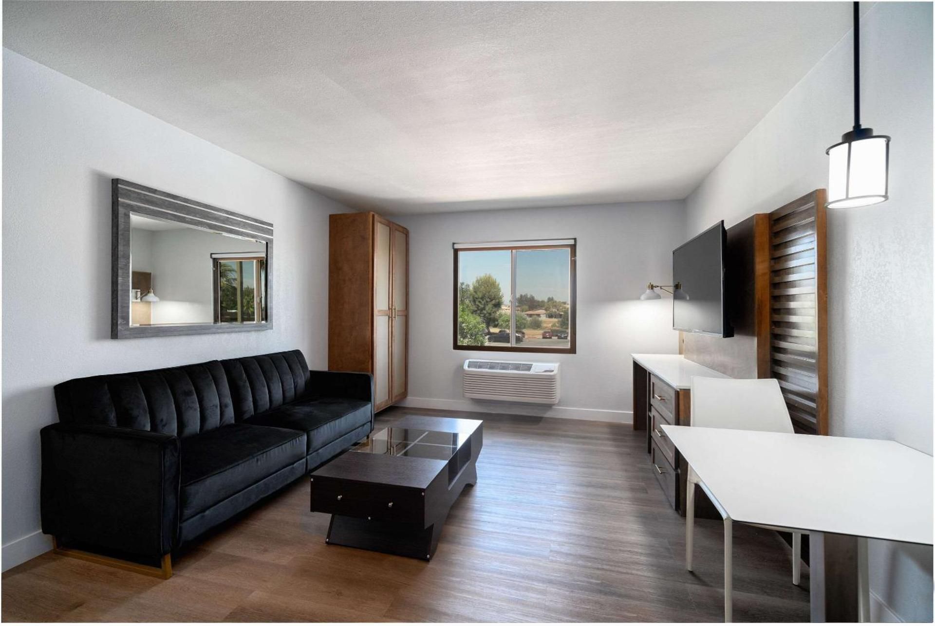 King Suite with Spa Bath