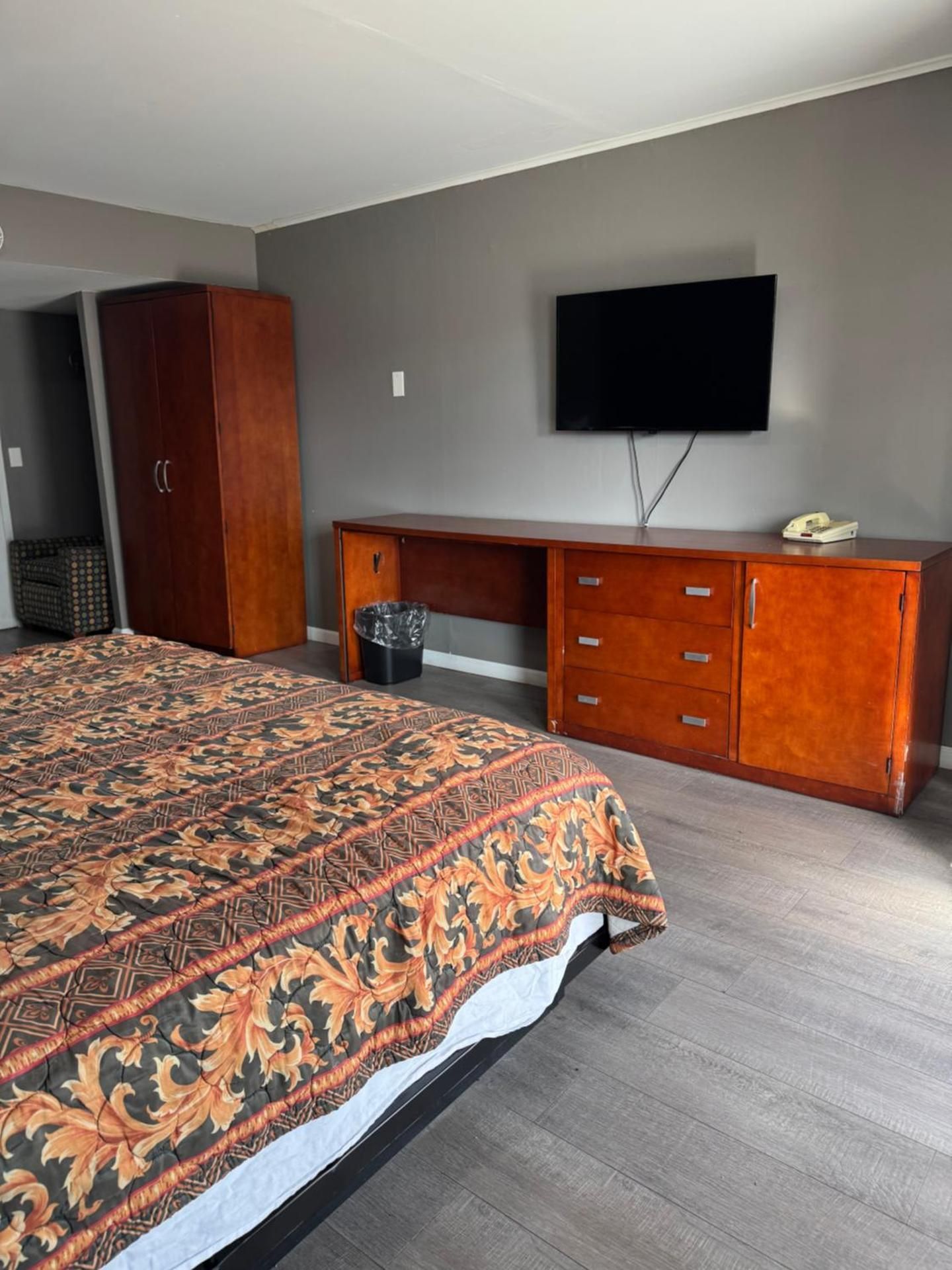 Superior King Room
