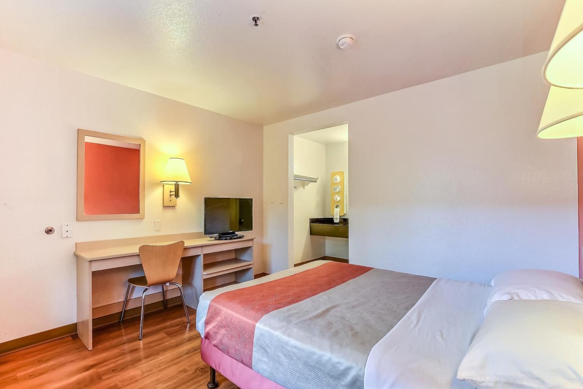 Queen Suite