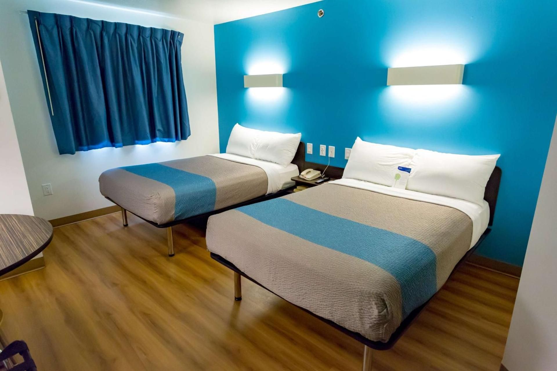 Motel 6 Pottstown, PA Quadruple Room - Non-Smoking 2