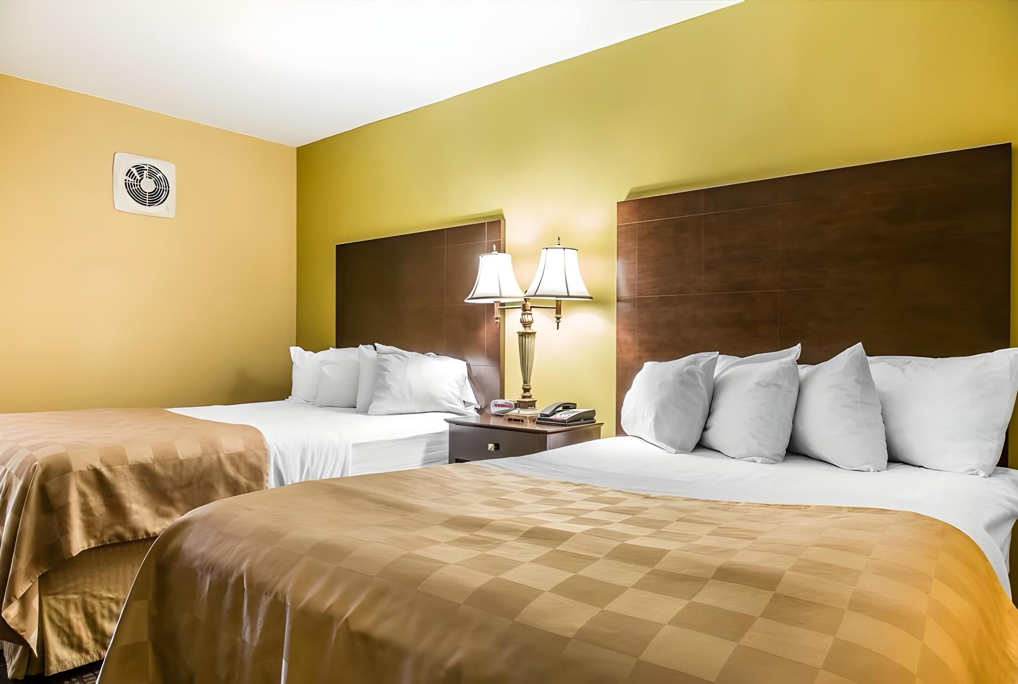 Hamden Hotel and Suites HAMDEN - NEW HAVEN Deluxe Double or Twin