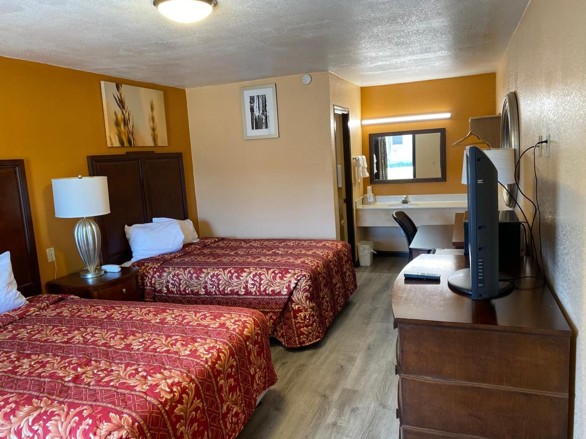 Double Room with Two Double Beds - Smoking