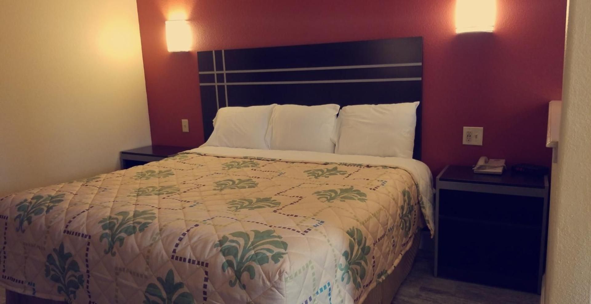 King Room - Non-Smoking