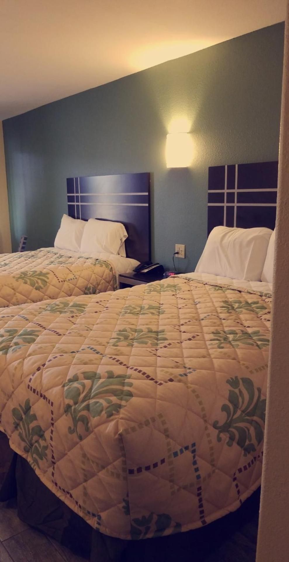 Queen Room with Two Queen Beds - Smoking