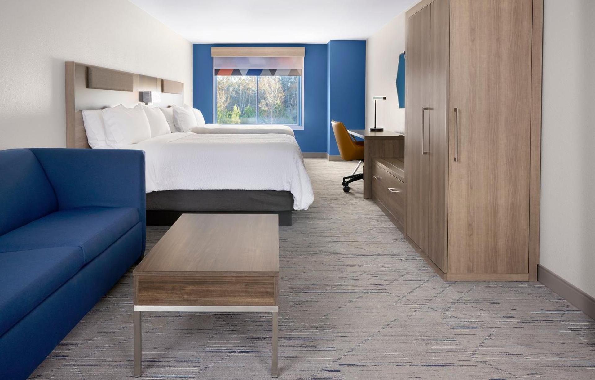 Holiday Inn Express And Suites Westfield Indianapolis By IHG 2 Queen Suite