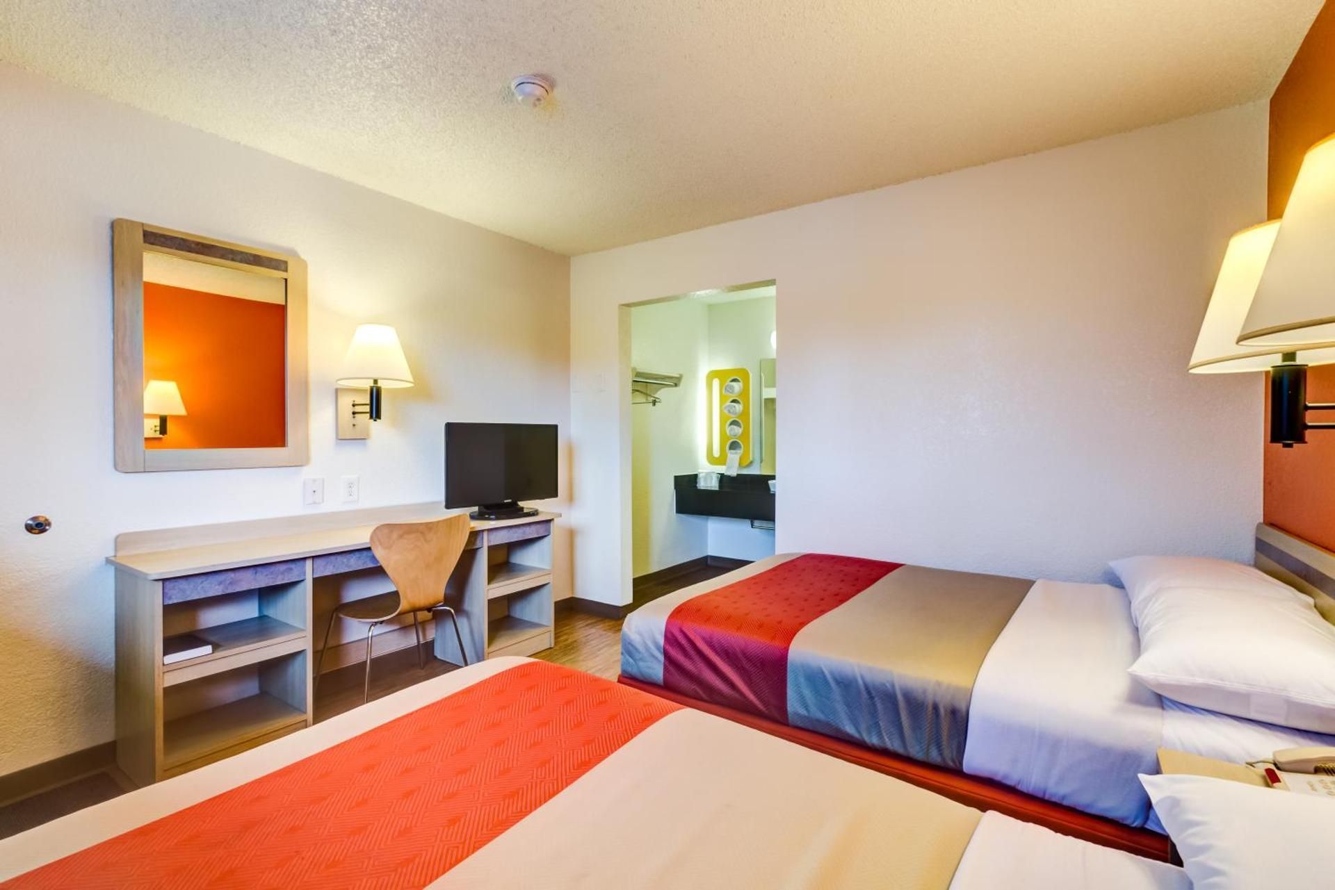 Motel 6 Wheat Ridge, CO - West - Denver North Double Room - Disability Access - Non-Smoking