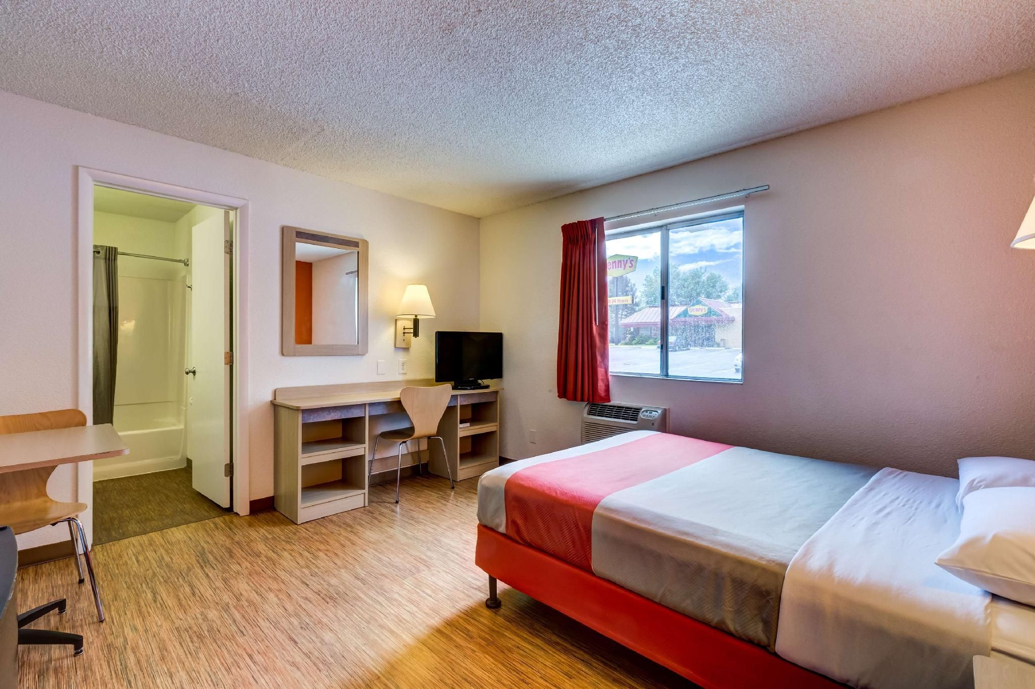 Motel 6 Wheat Ridge, CO - West - Denver North 1 Full Bed | Mini Fridge 2