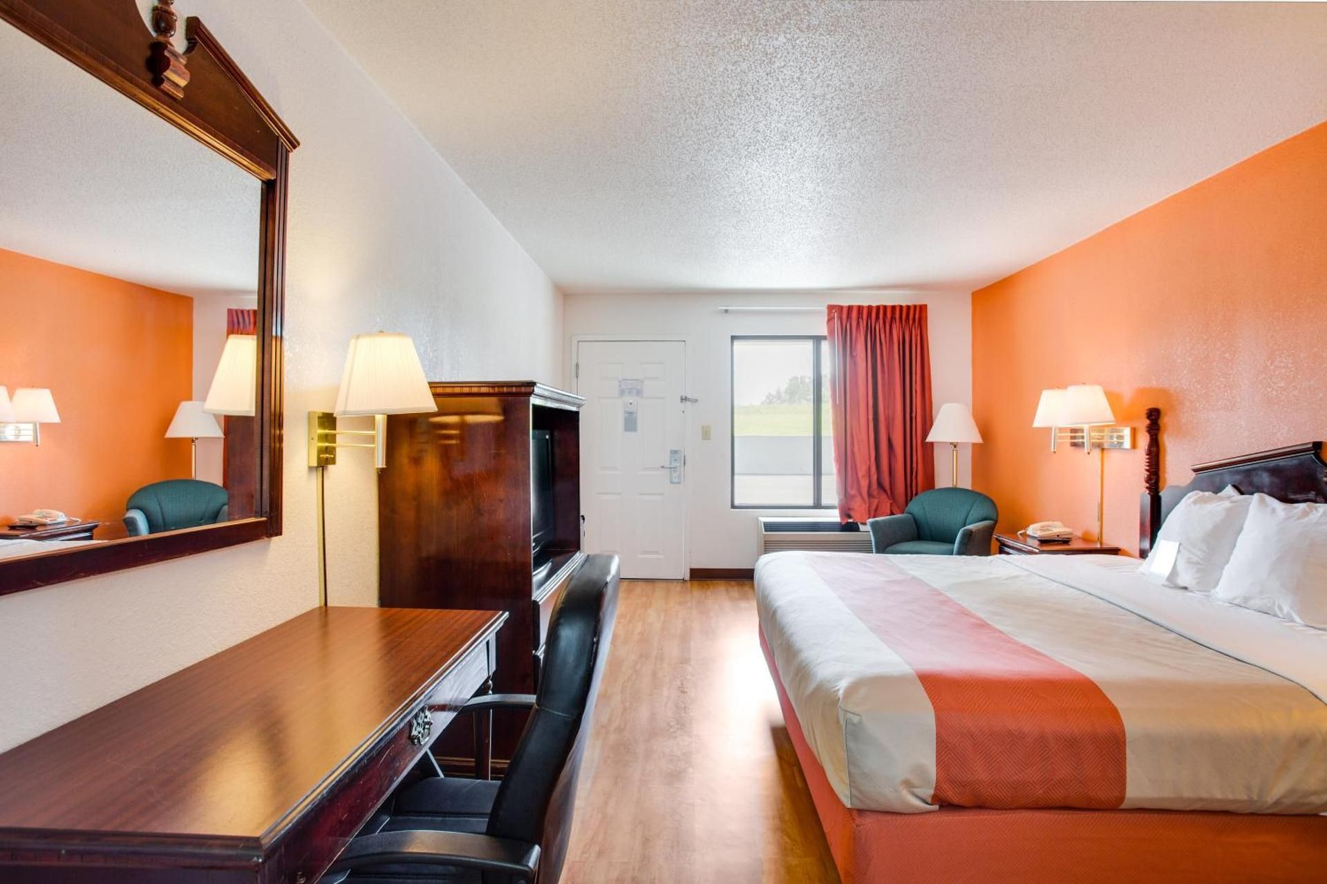 Queen Room with Two Queen Beds - Smoking