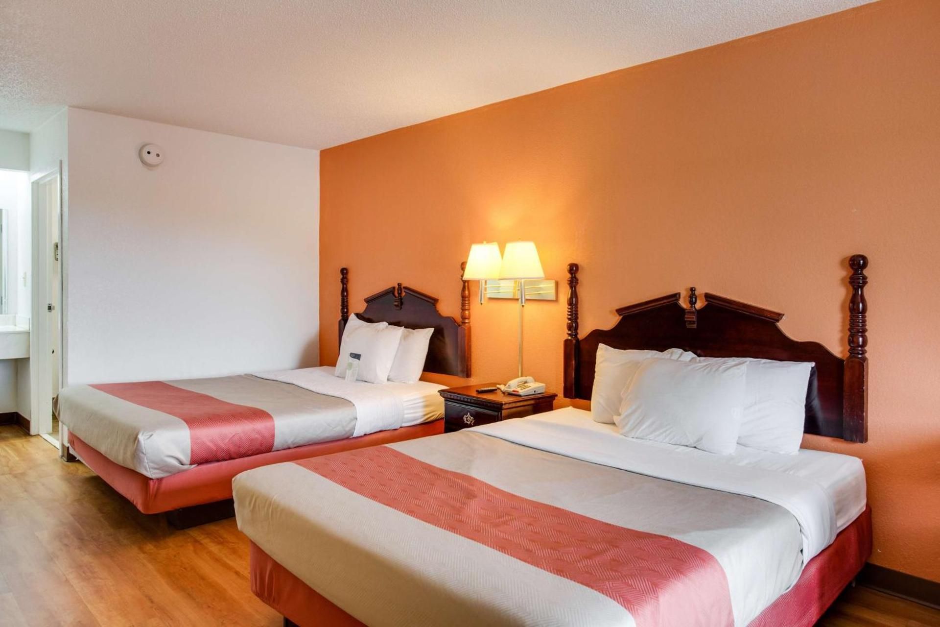 Queen Room with Two Queen Beds - Disability Access - Non-Smoking