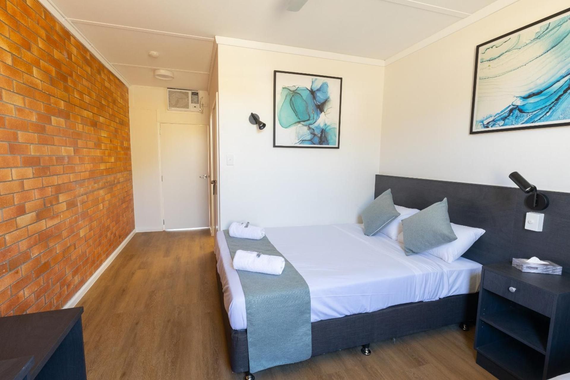 Queen Room