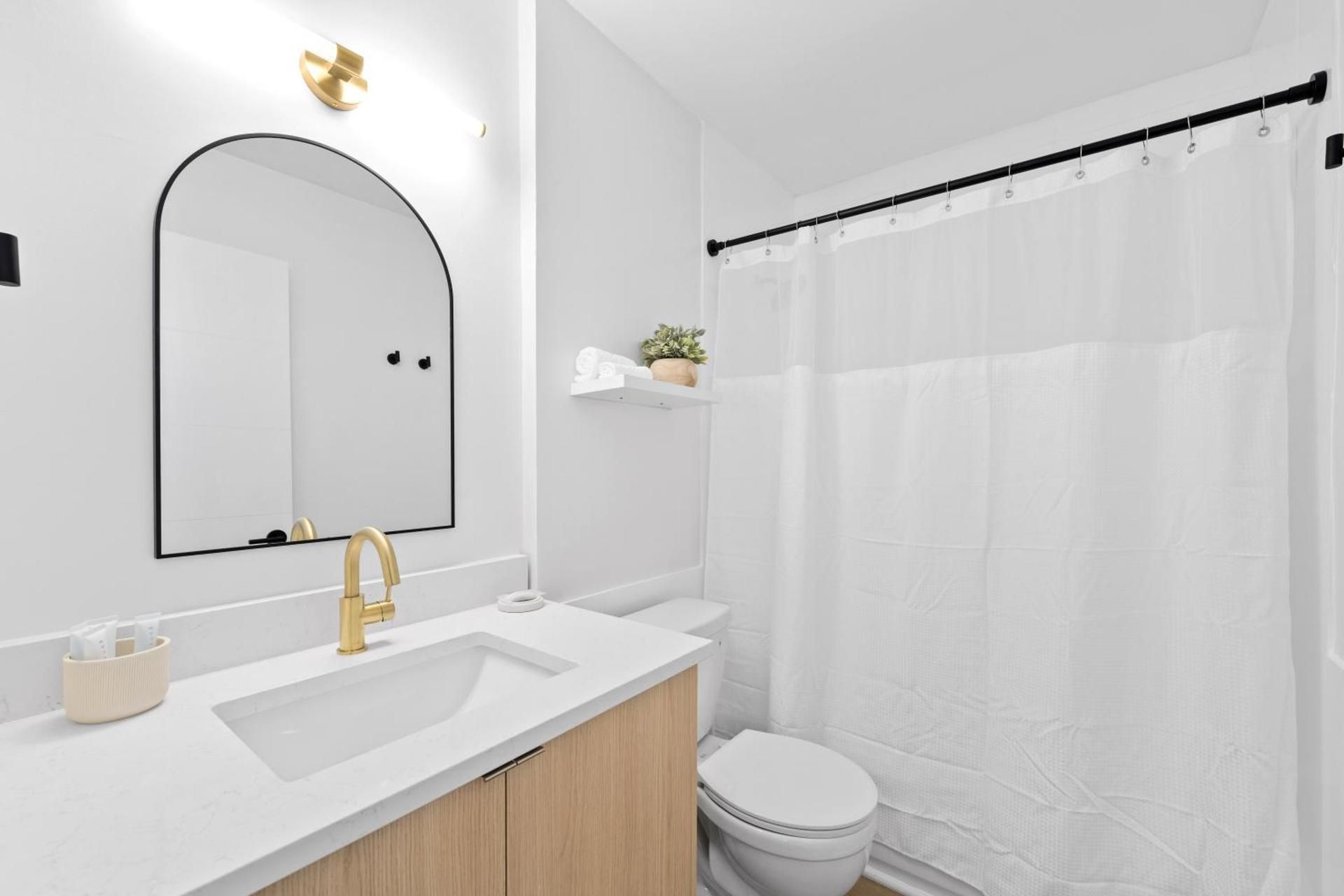Two-Bedroom Deluxe Apartment