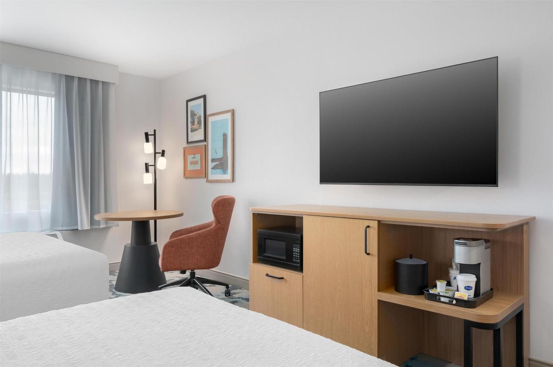 2 Queens Hearing Accessible