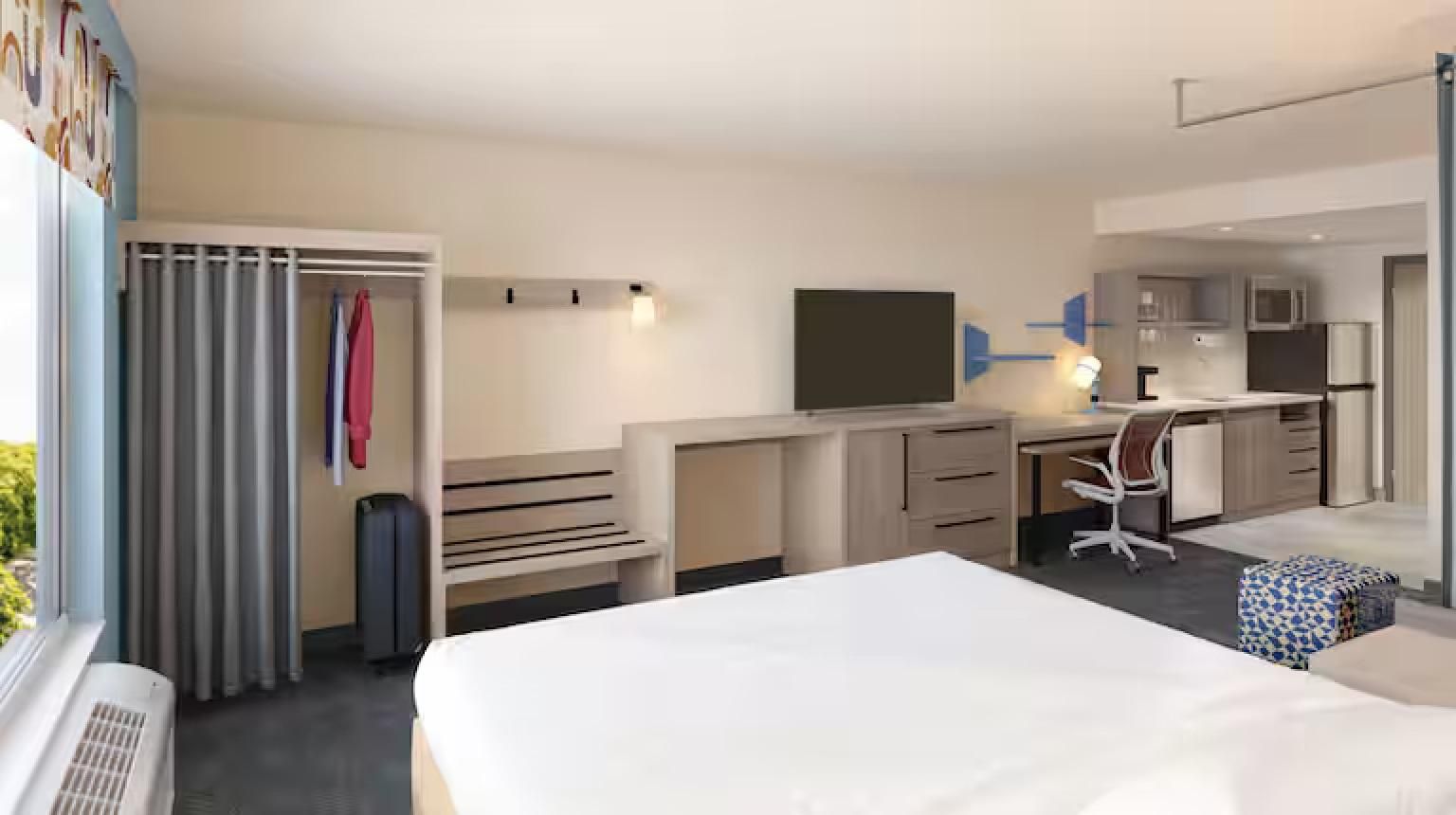 1 King Bed Studio Suite