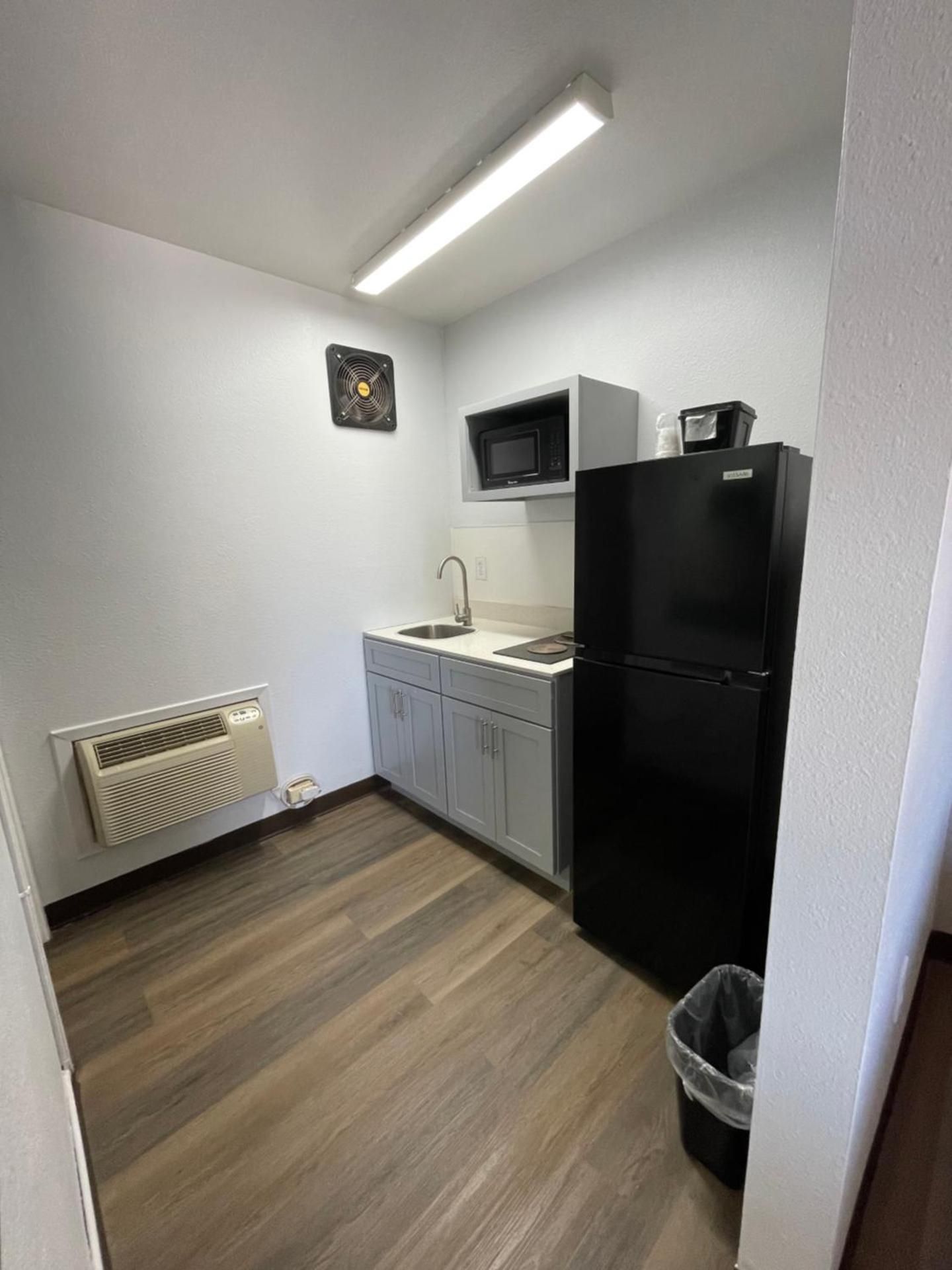 Deluxe Queen Room with Two Queen Beds - Non-Smoking