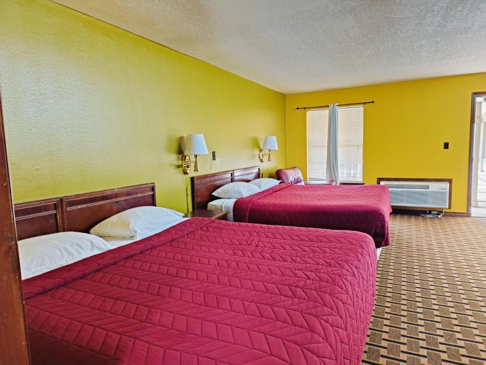 Suite - 2 King Bed Non - Smoking