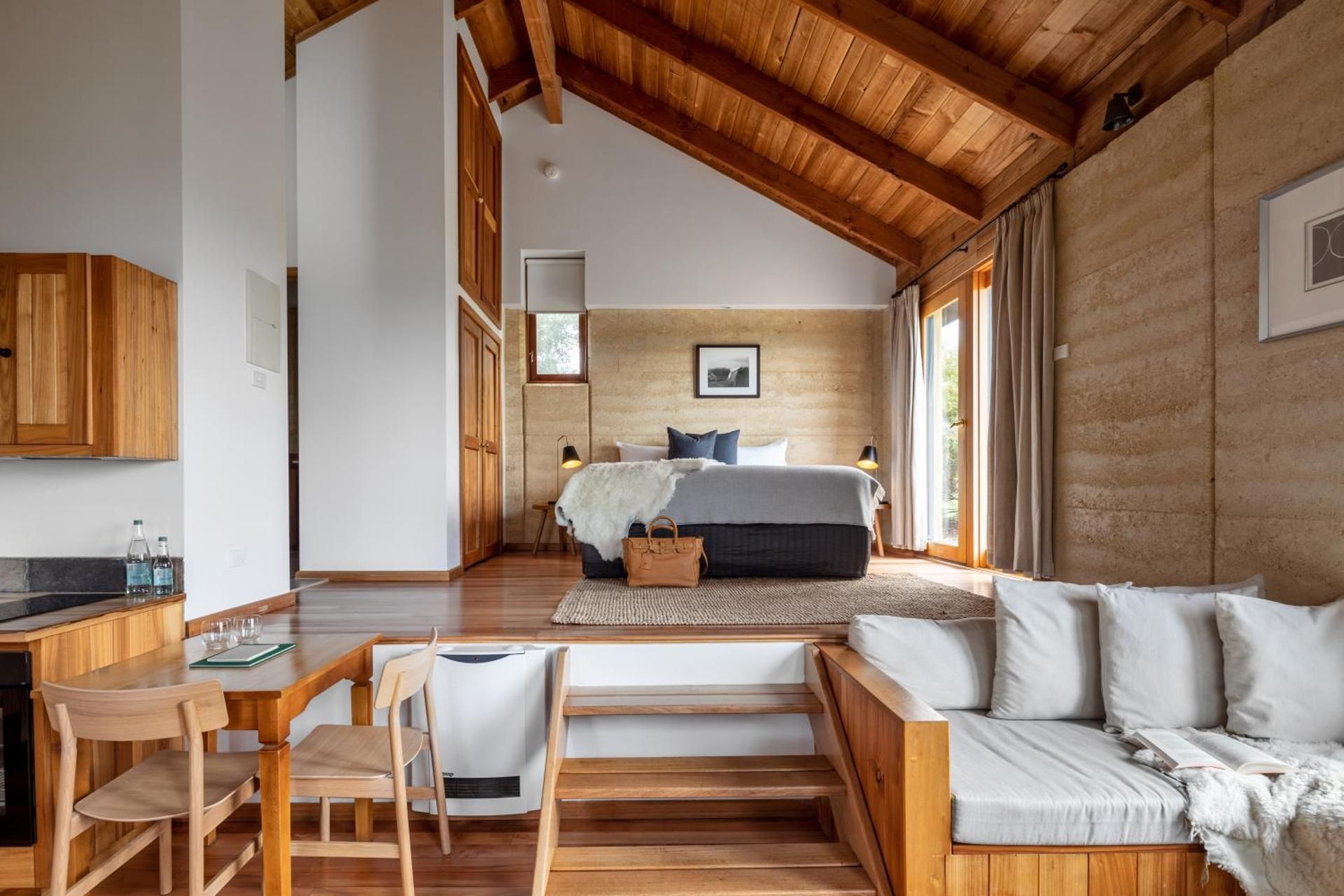 Honeymoon Studio with Spa Bath