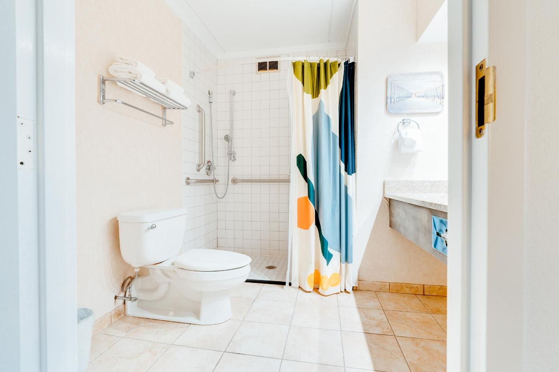 King Room - Disability Access/Non Smoking