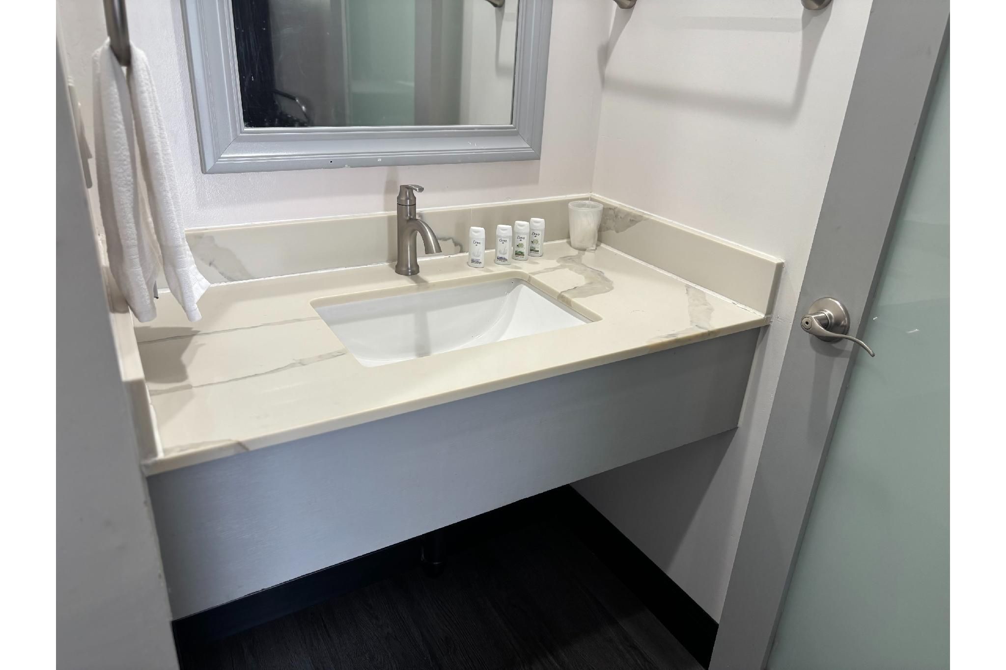 2 Queen Beds Non-Smoking