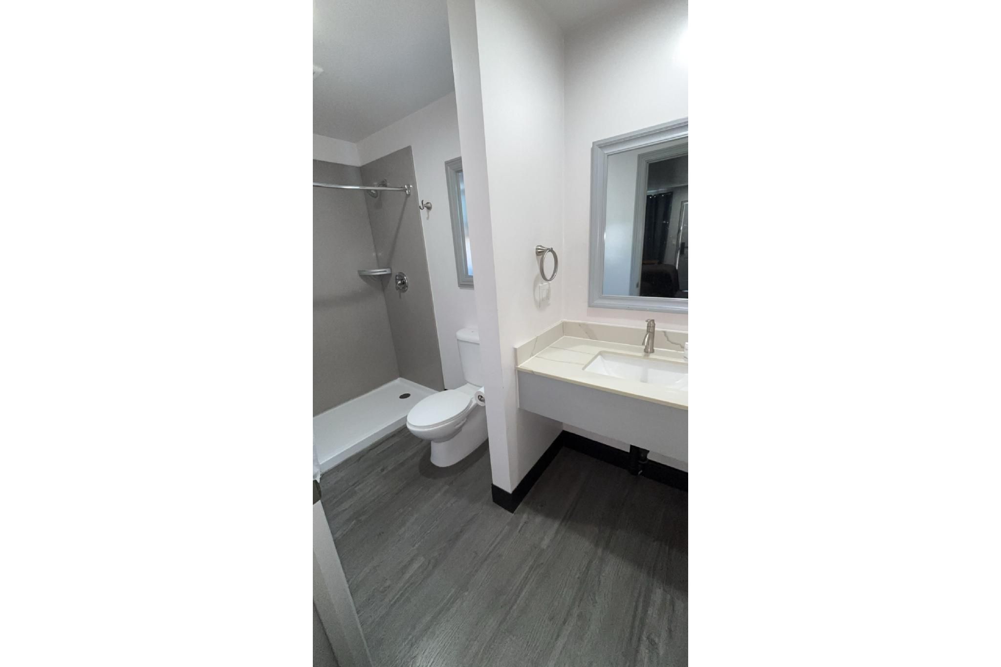 6 Rivers Motel 2 Full Beds Non-Smoking 2